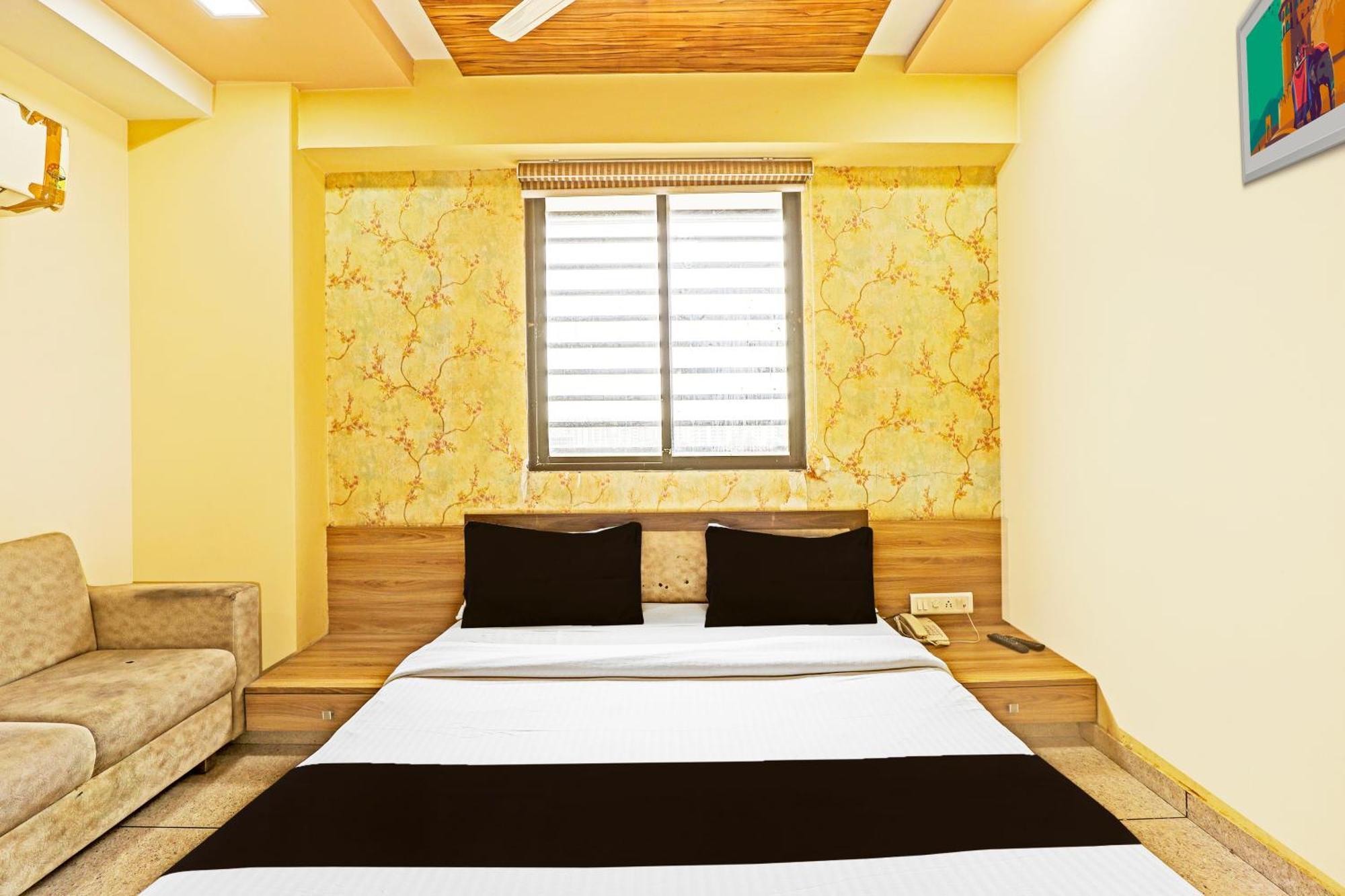 Hotel O 82825 Yuvraj Ahmedabad