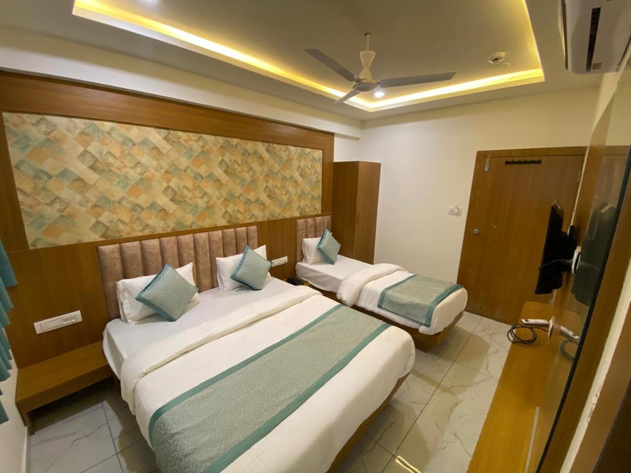Neptune Hotel Ahmedabad