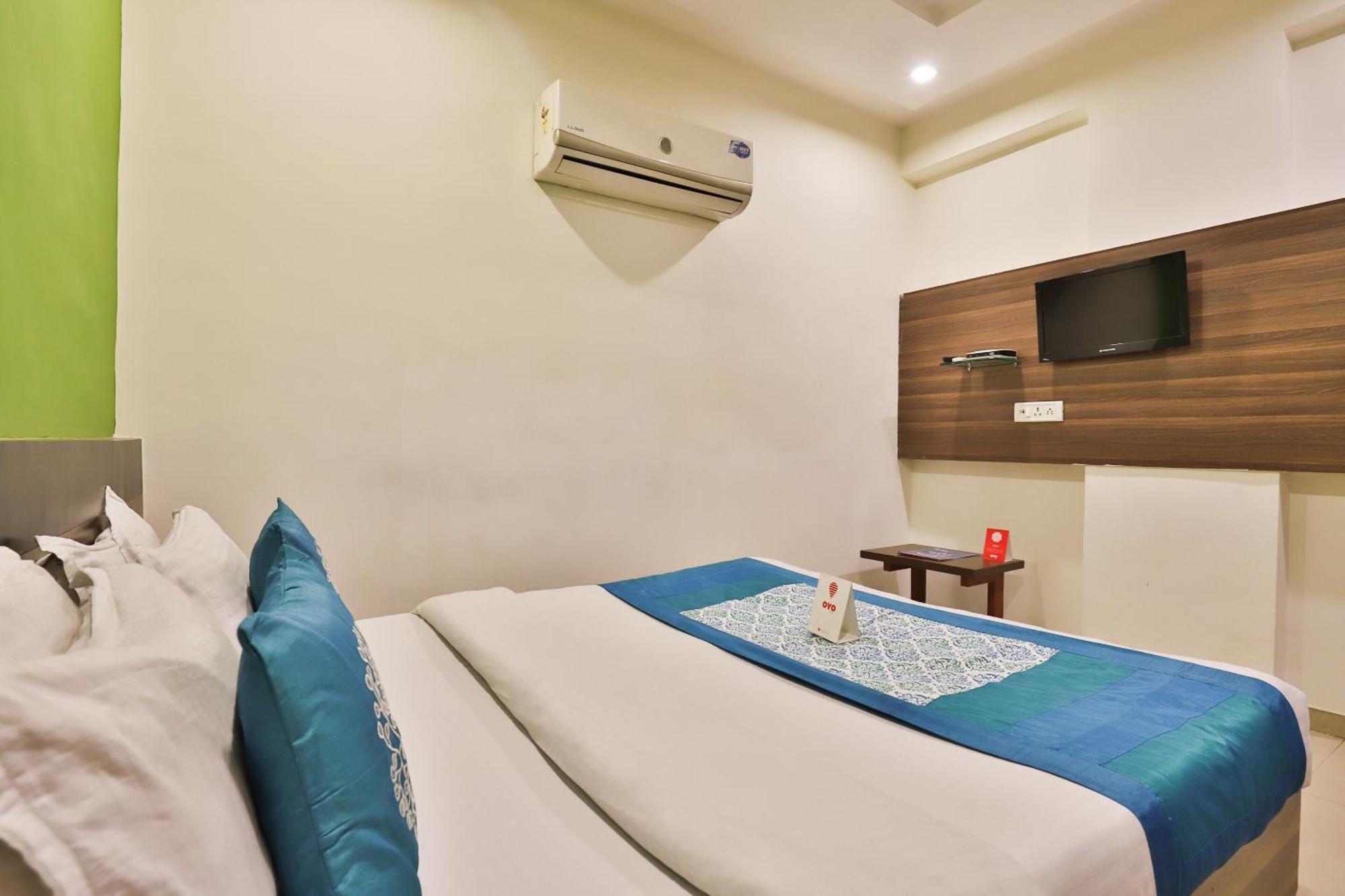 O Apollo Hotel 3*
