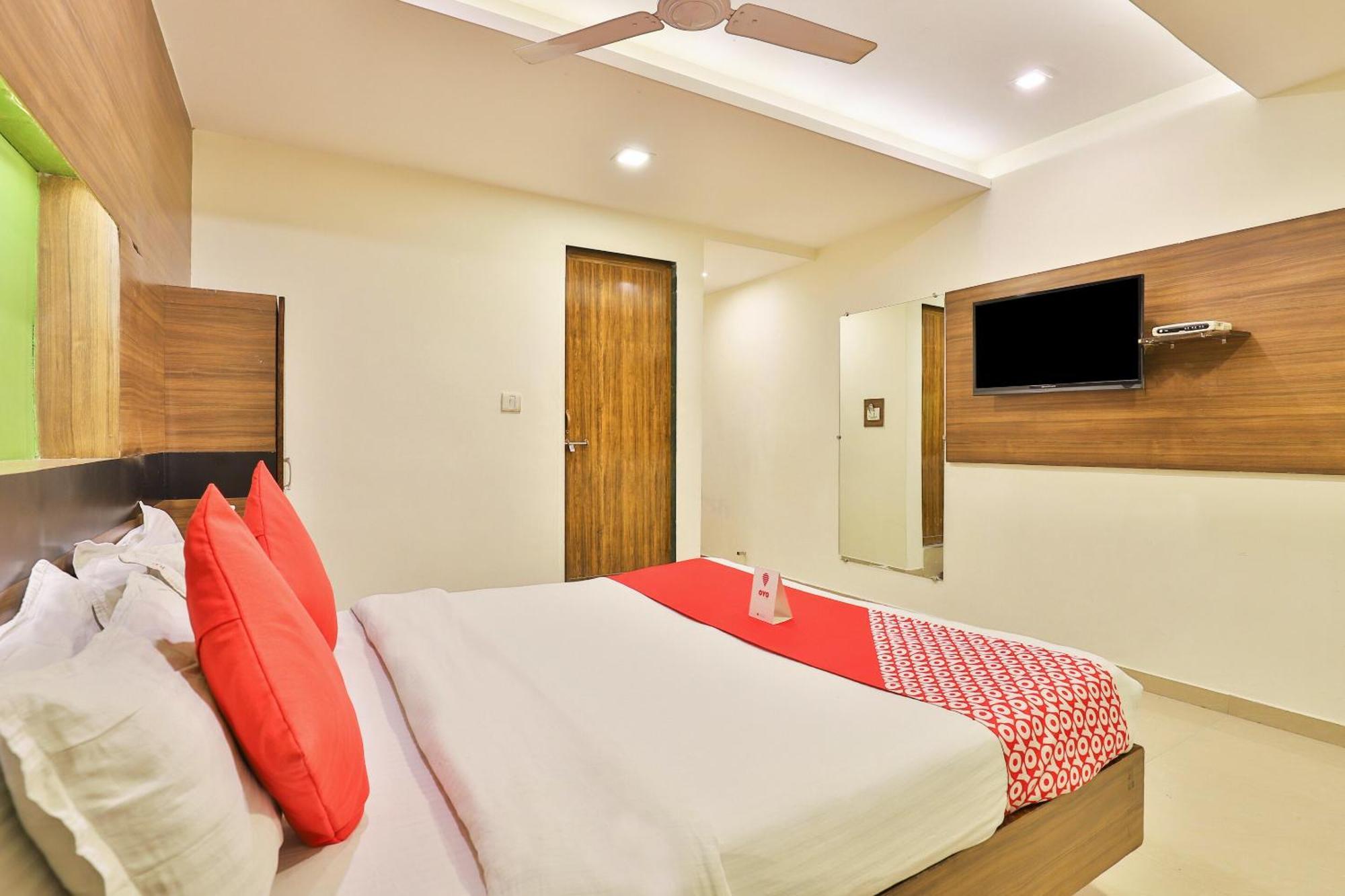 Hotel O Apollo 3*