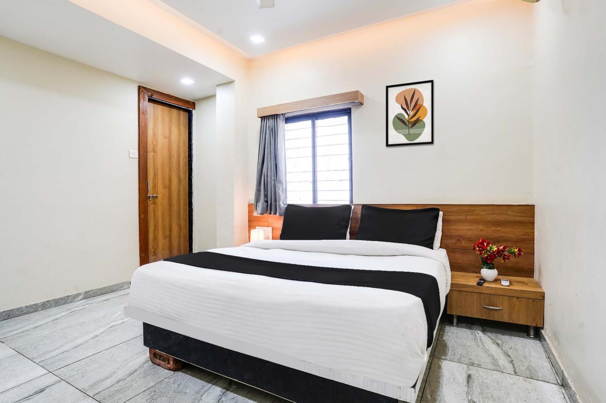O New Balaji Hotel