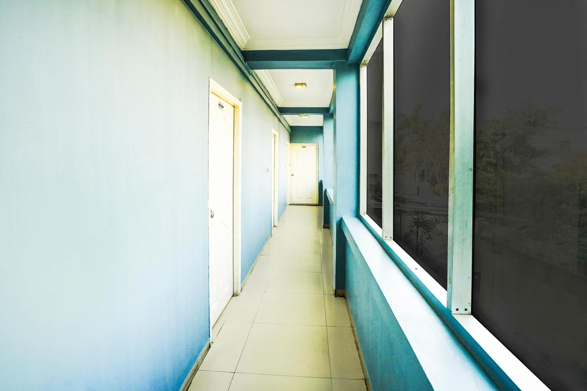 O Vibrant Residency Hotel 3*