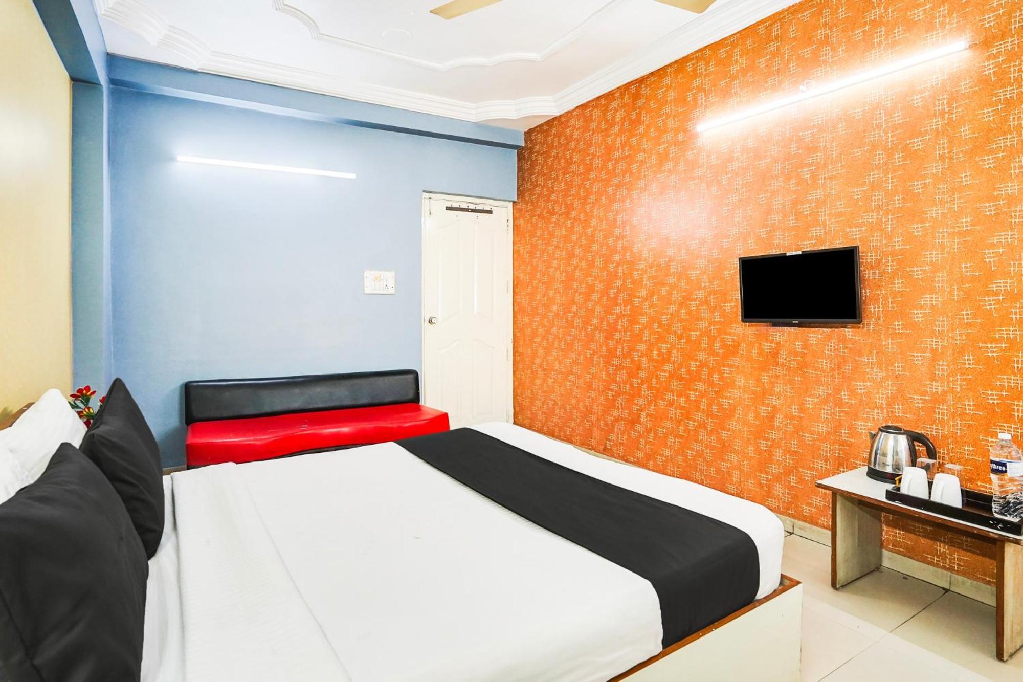 O Vibrant Residency Hotel