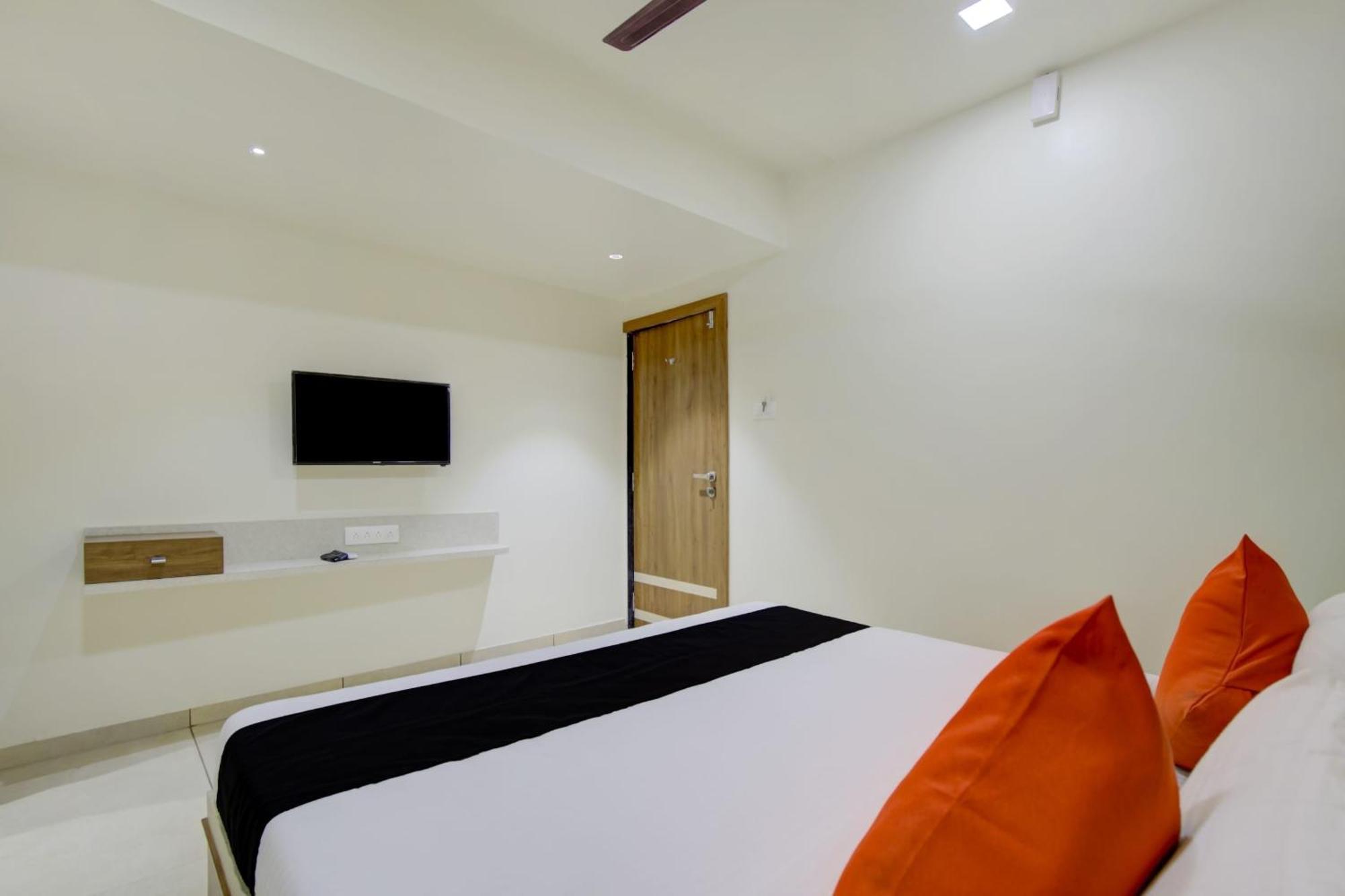 Hotel Super O Bharosa