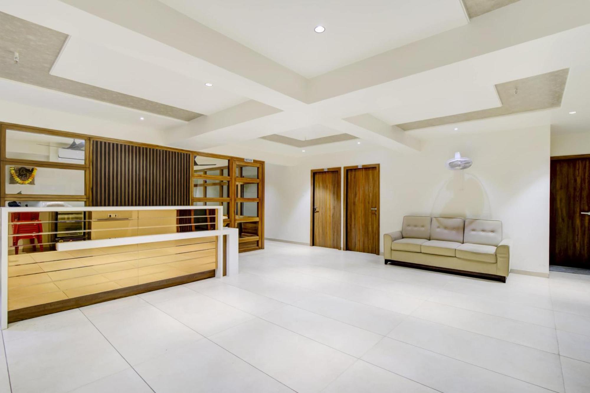 Super O Bharosa Hotel 3*