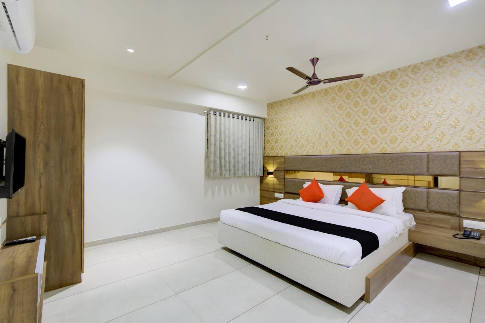 Hotel Super O Bharosa
