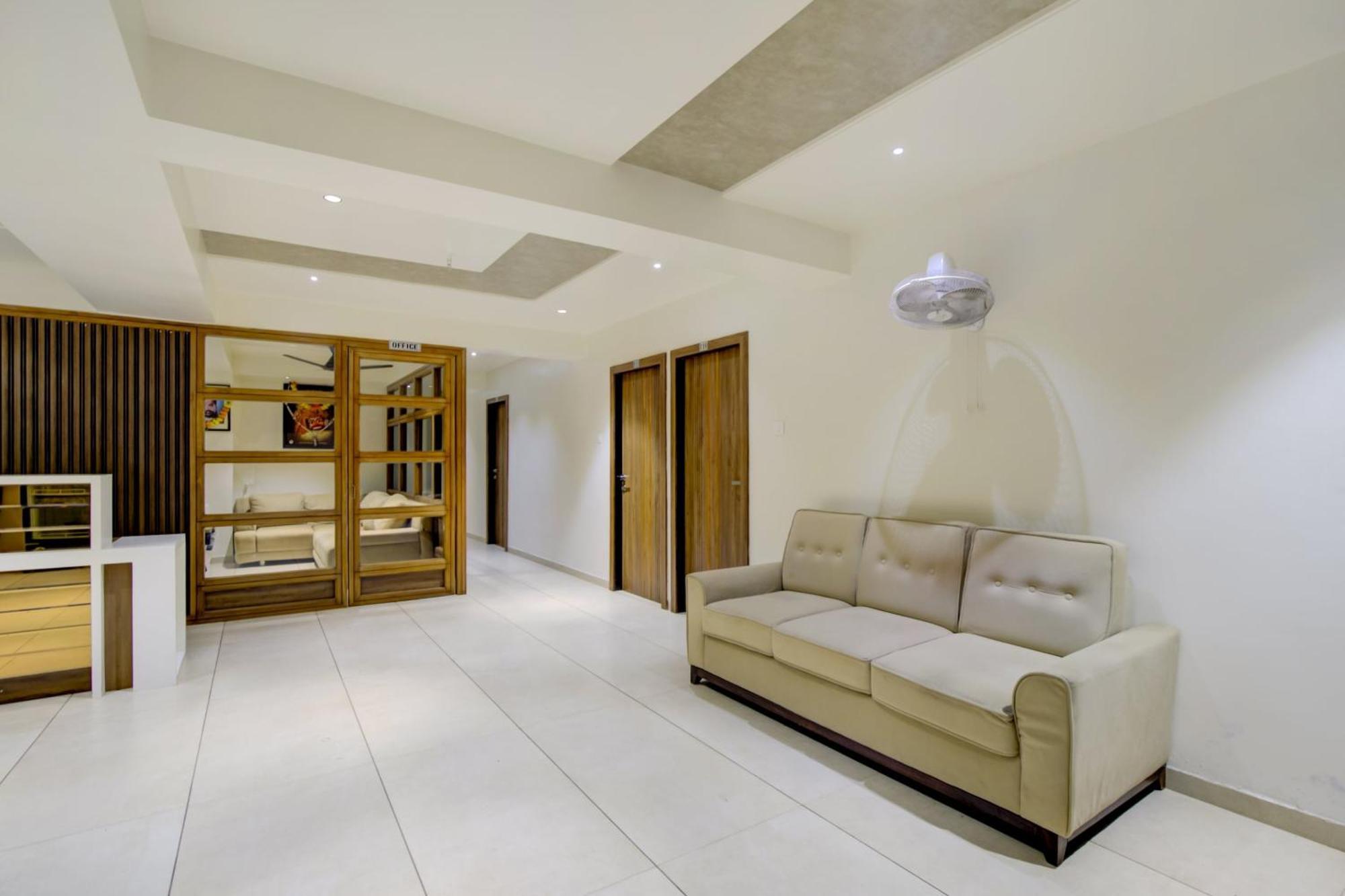 Hotel Super O Bharosa Ahmedabad