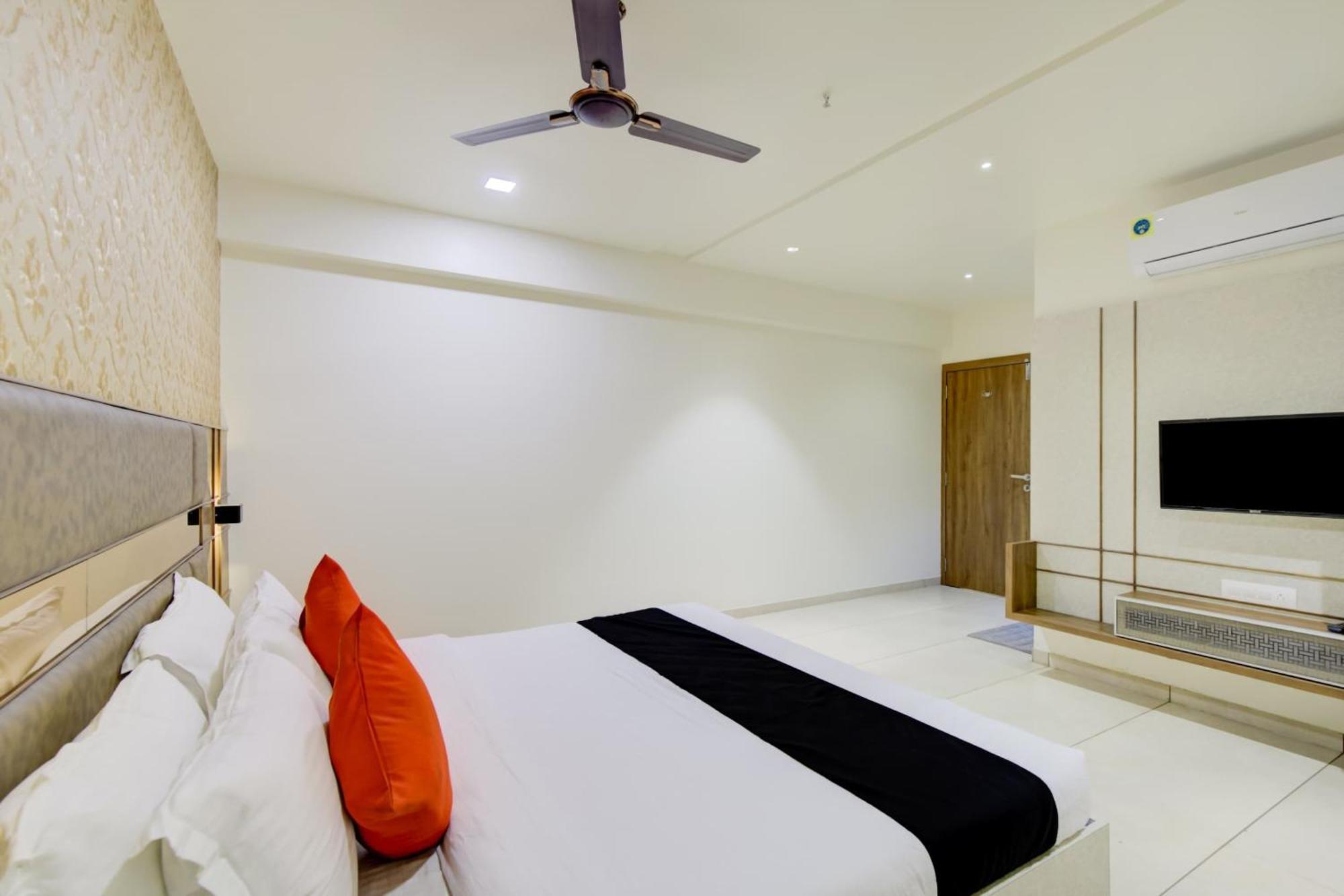 Hotel Super O Bharosa 3*
