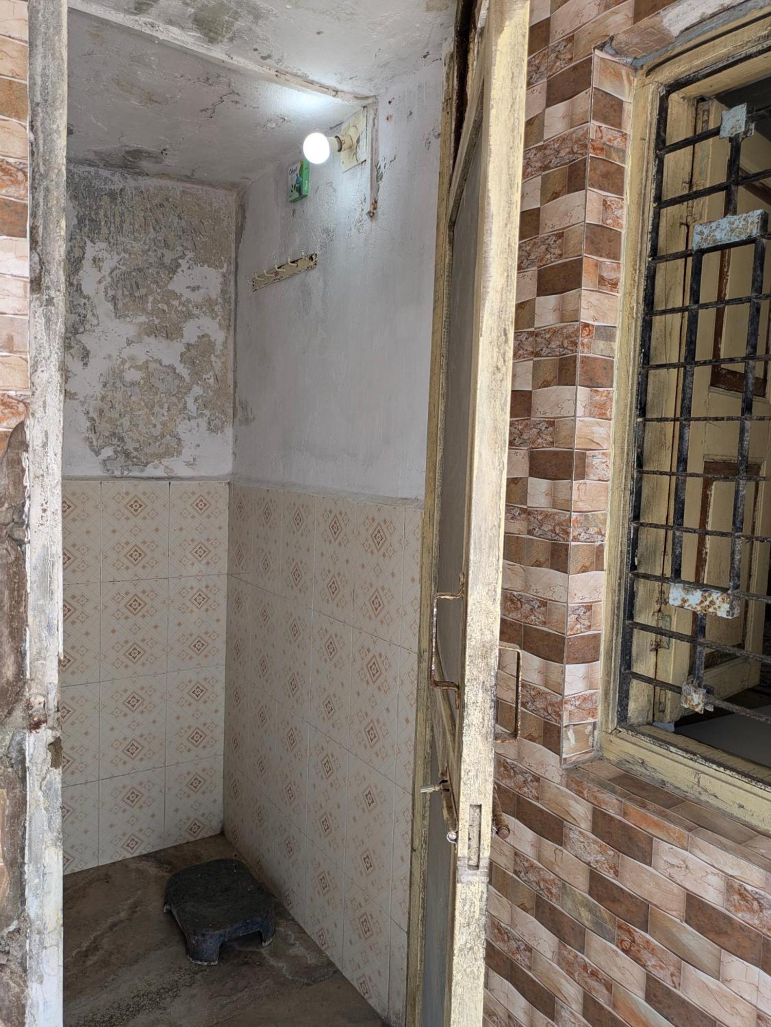 20 Minutes From - Village Apartment