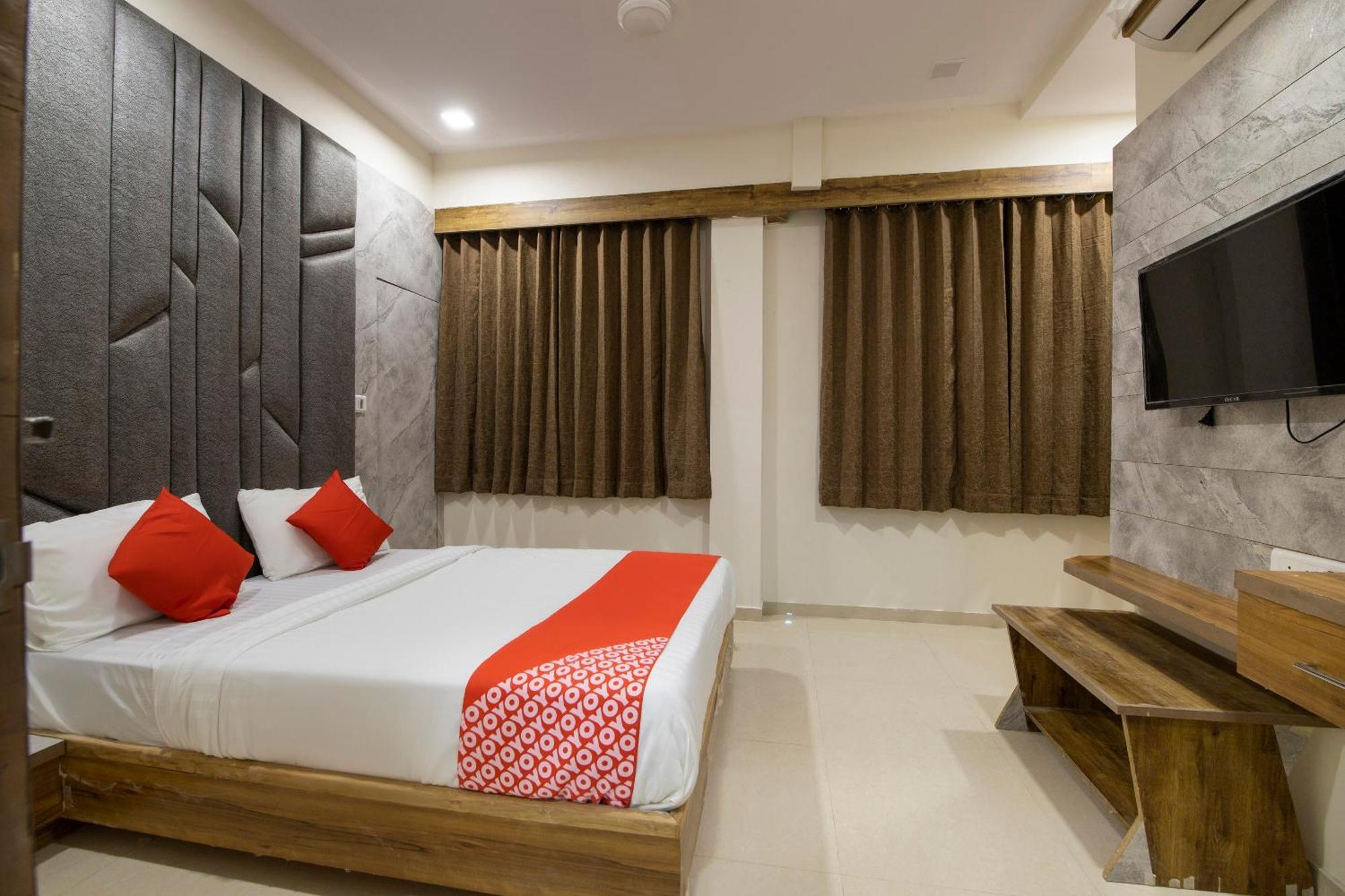 Hotel O Bhavya 3*