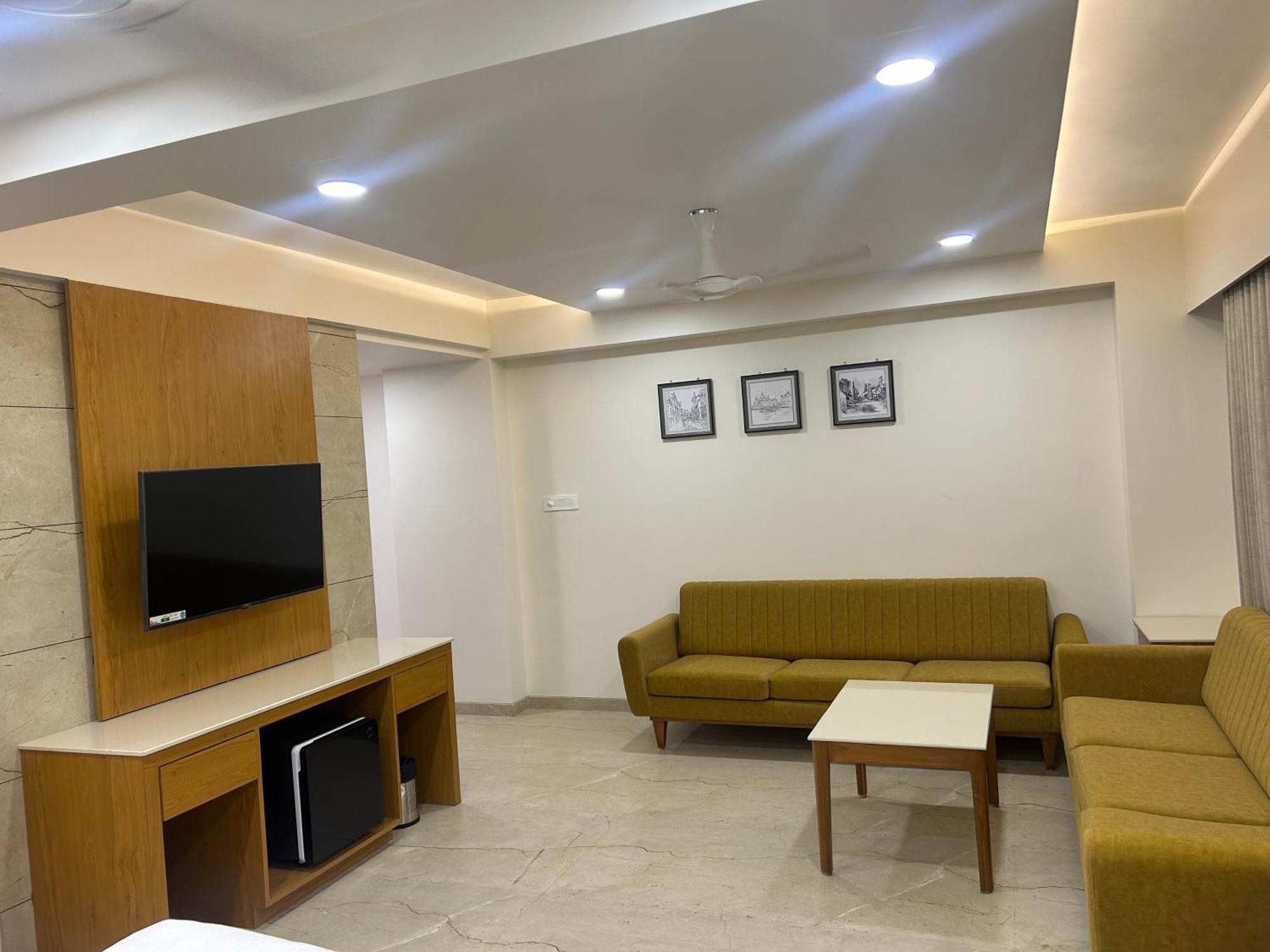 Flourish International Hotel