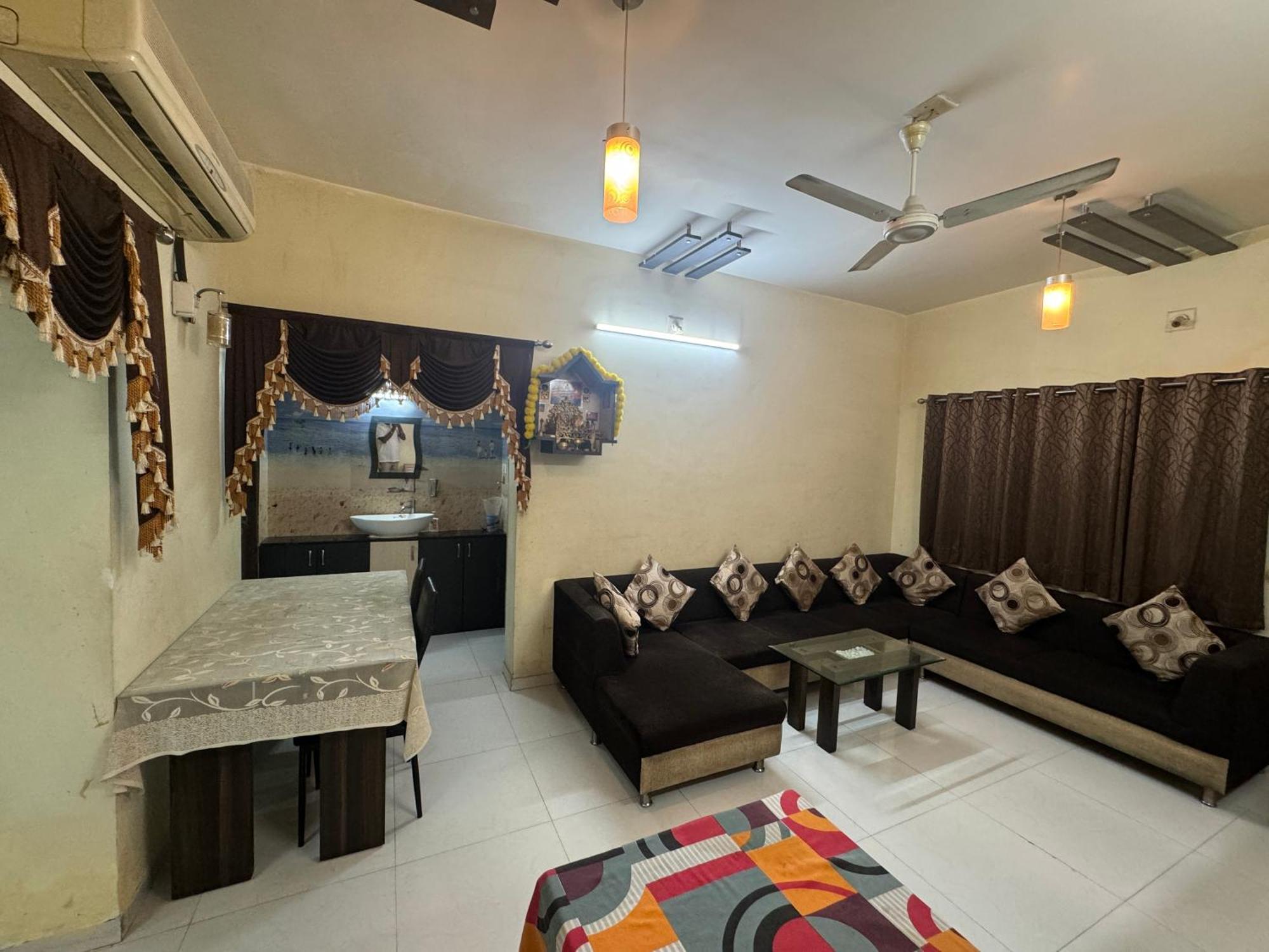 Nila Apartments, Thaltej Metro Station, Apartment