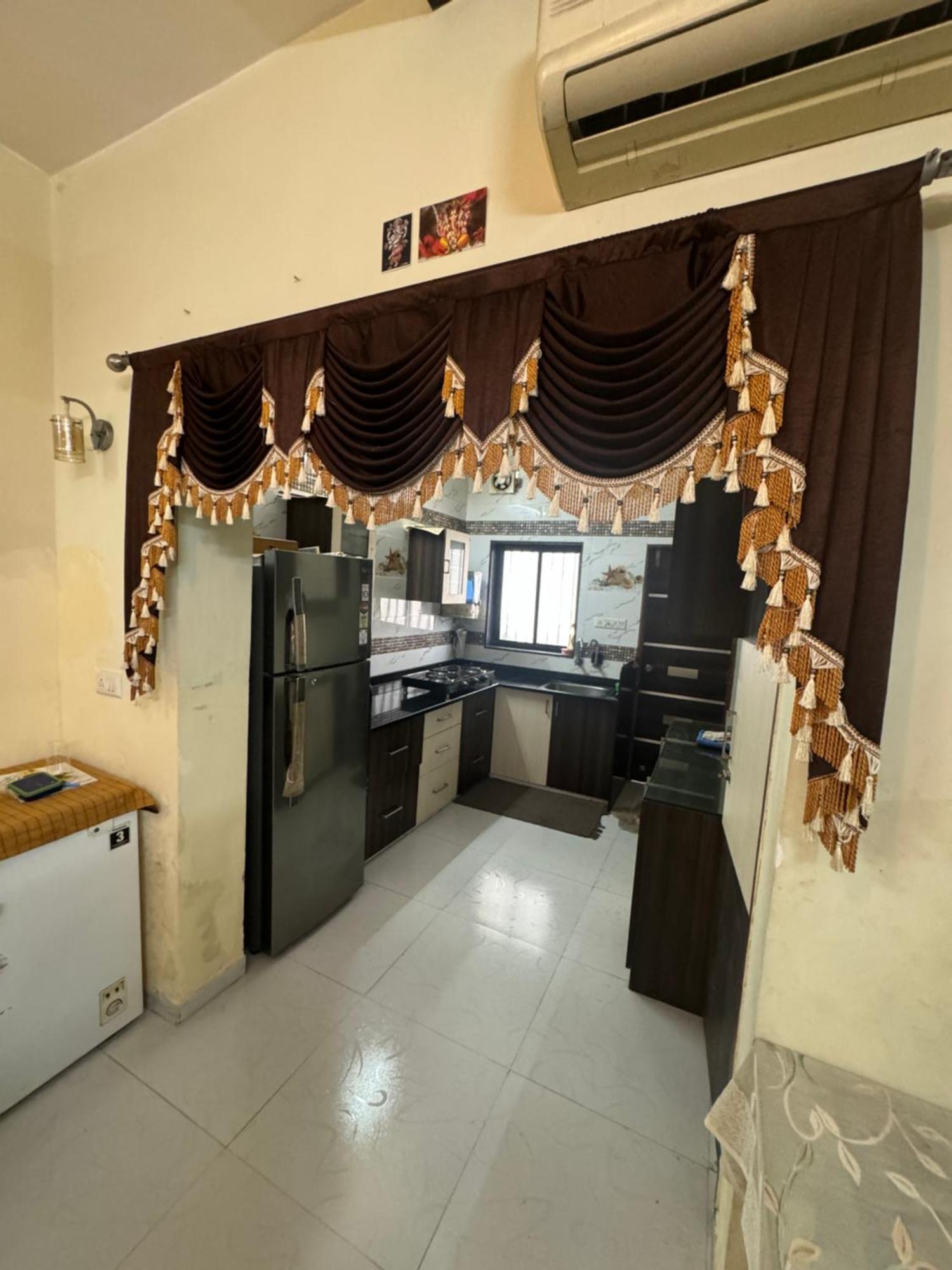 Apartment Nila Apartments, Thaltej Metro Station, *