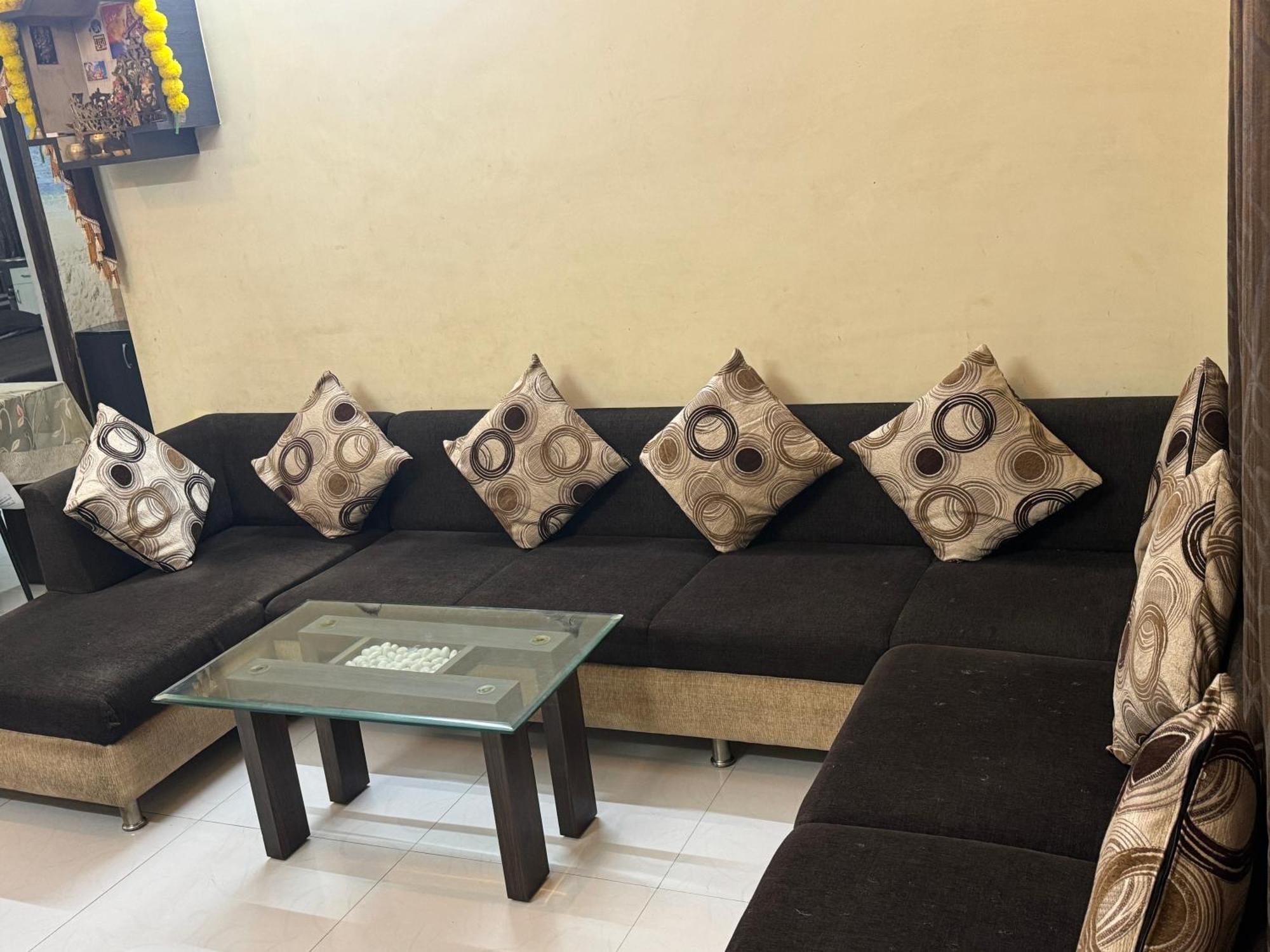 Apartment Nila Apartments, Thaltej Metro Station,