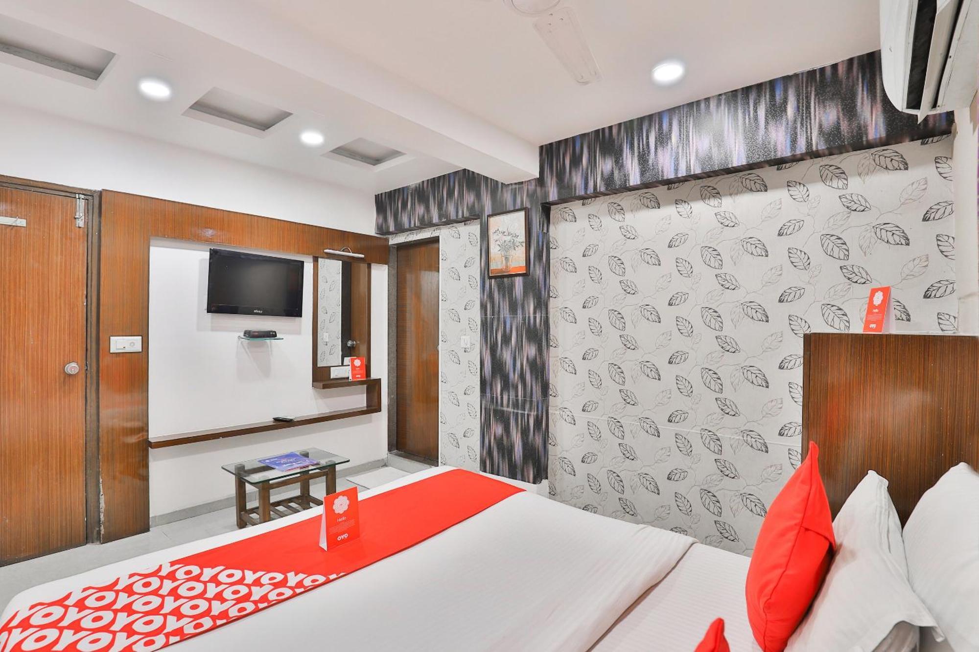O Keshav Hotel