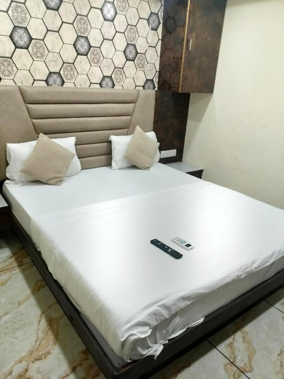 Guest house Raj Palace