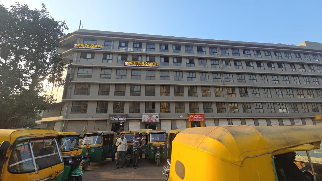 Metro Hotel