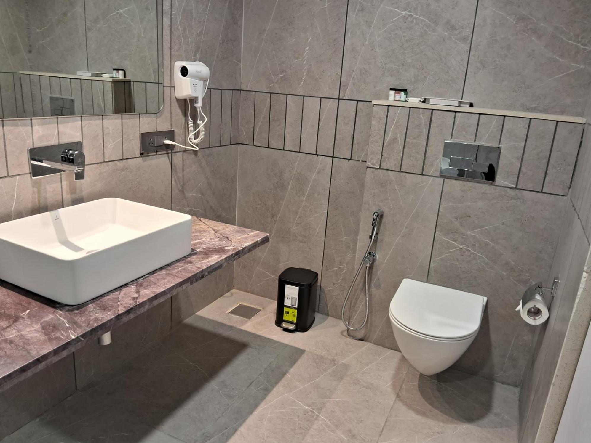 Hotel The Parterre 4*