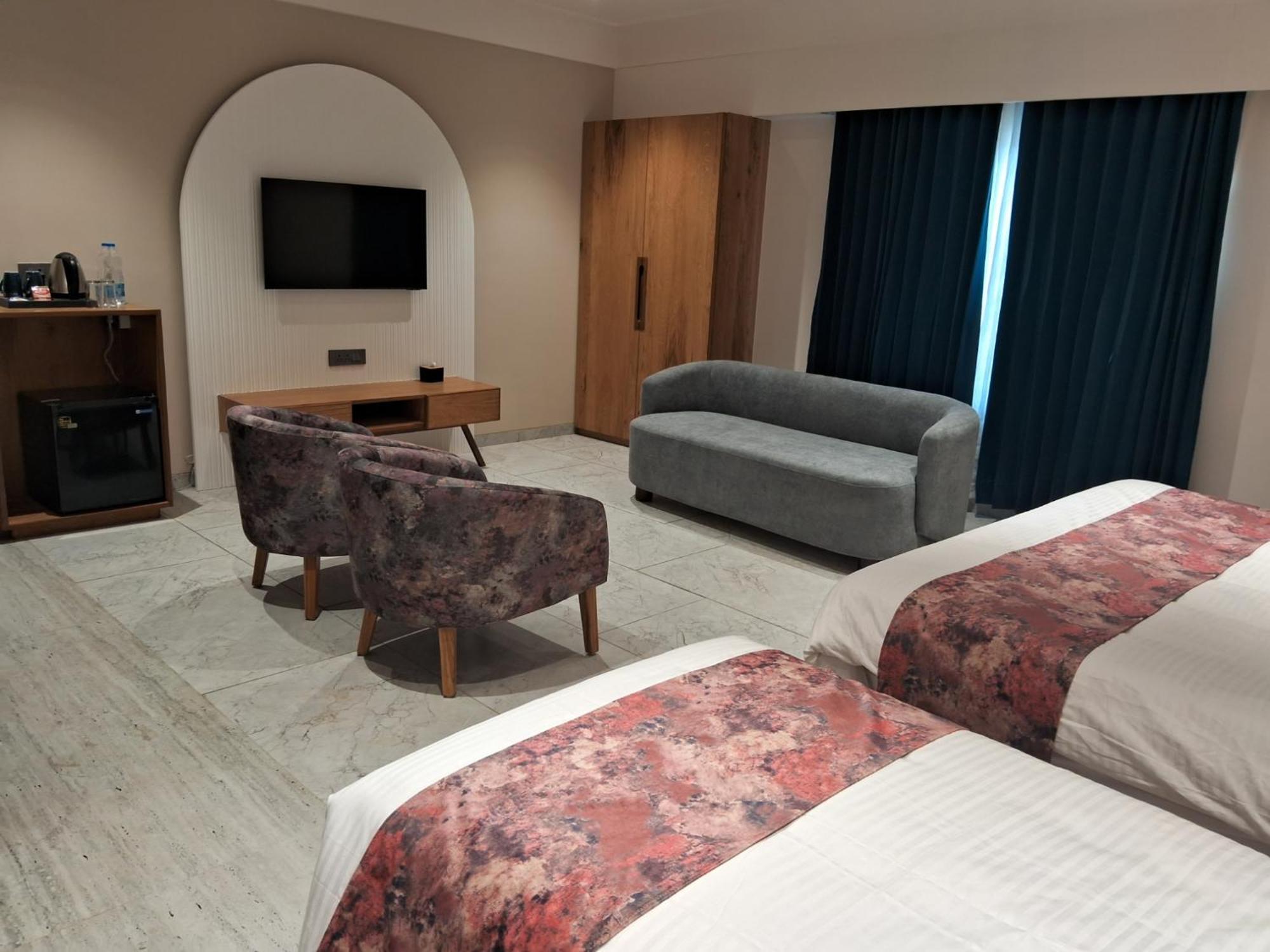 The Parterre 4*