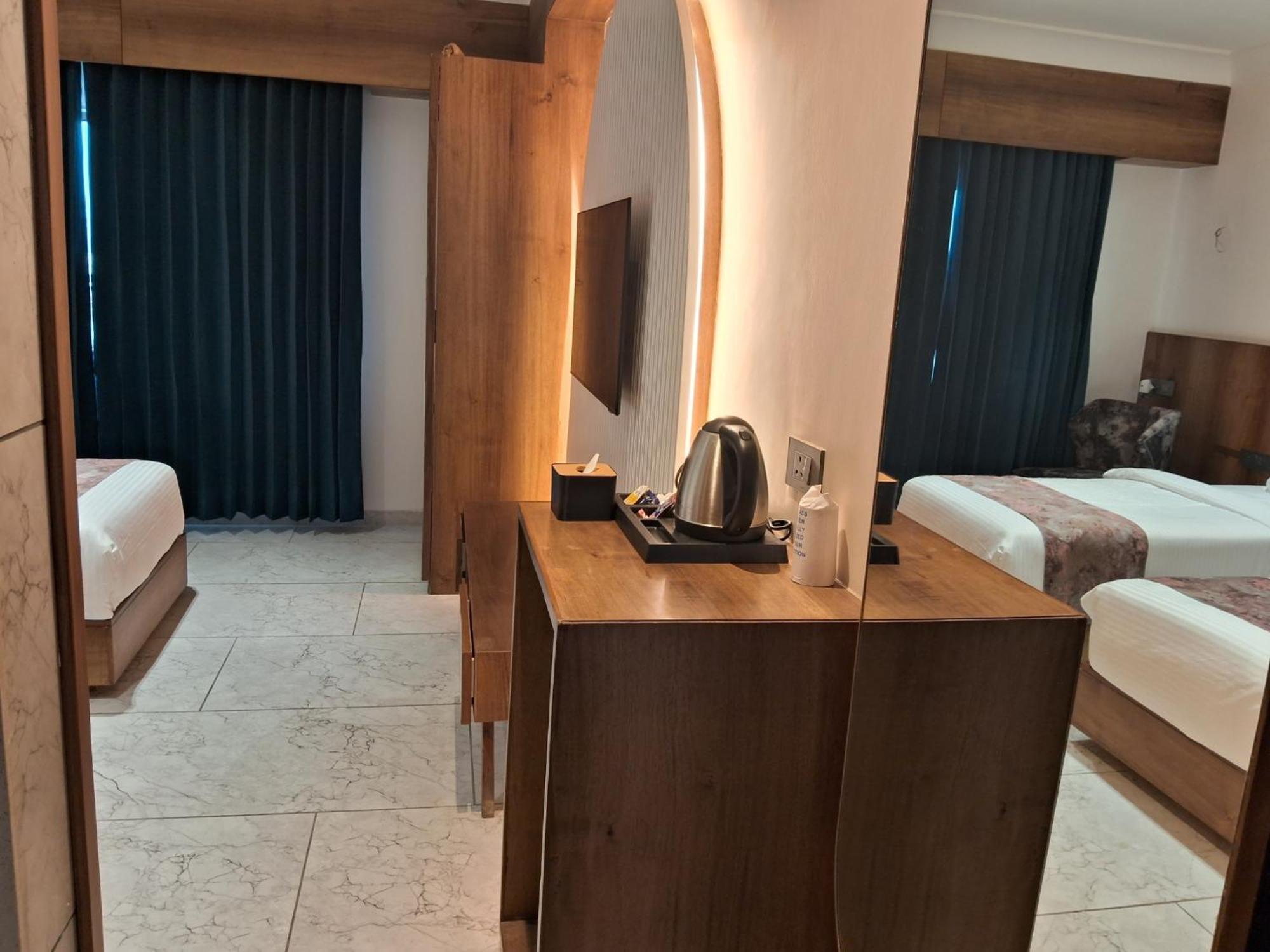 The Parterre Hotel 4*