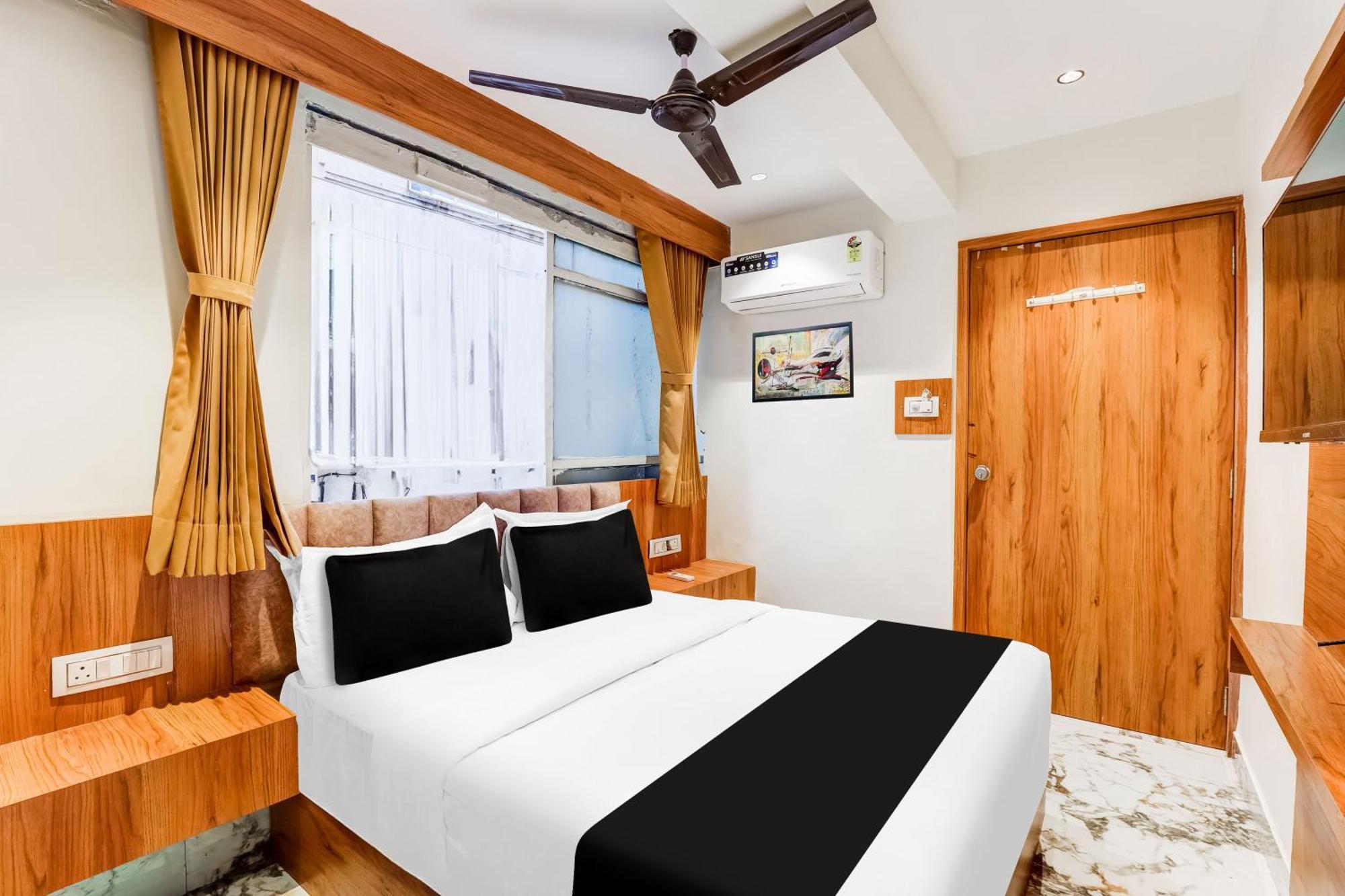 Hotel O Prime 24 Ahmedabad