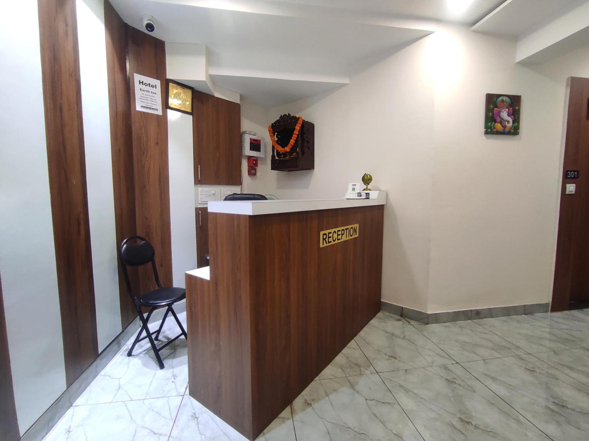 Earth Inn, Subhash Bridge, Ahmedabad