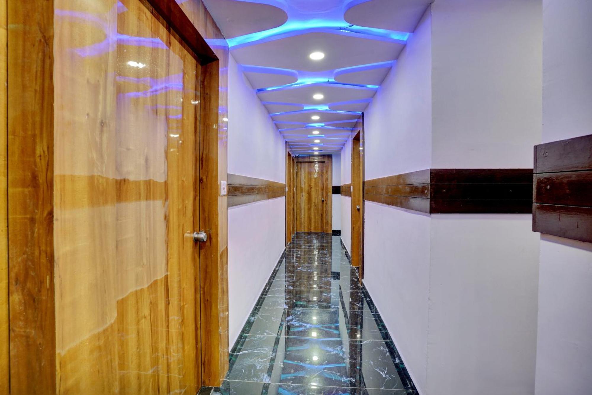 Vinayak Hotel Ahmedabad