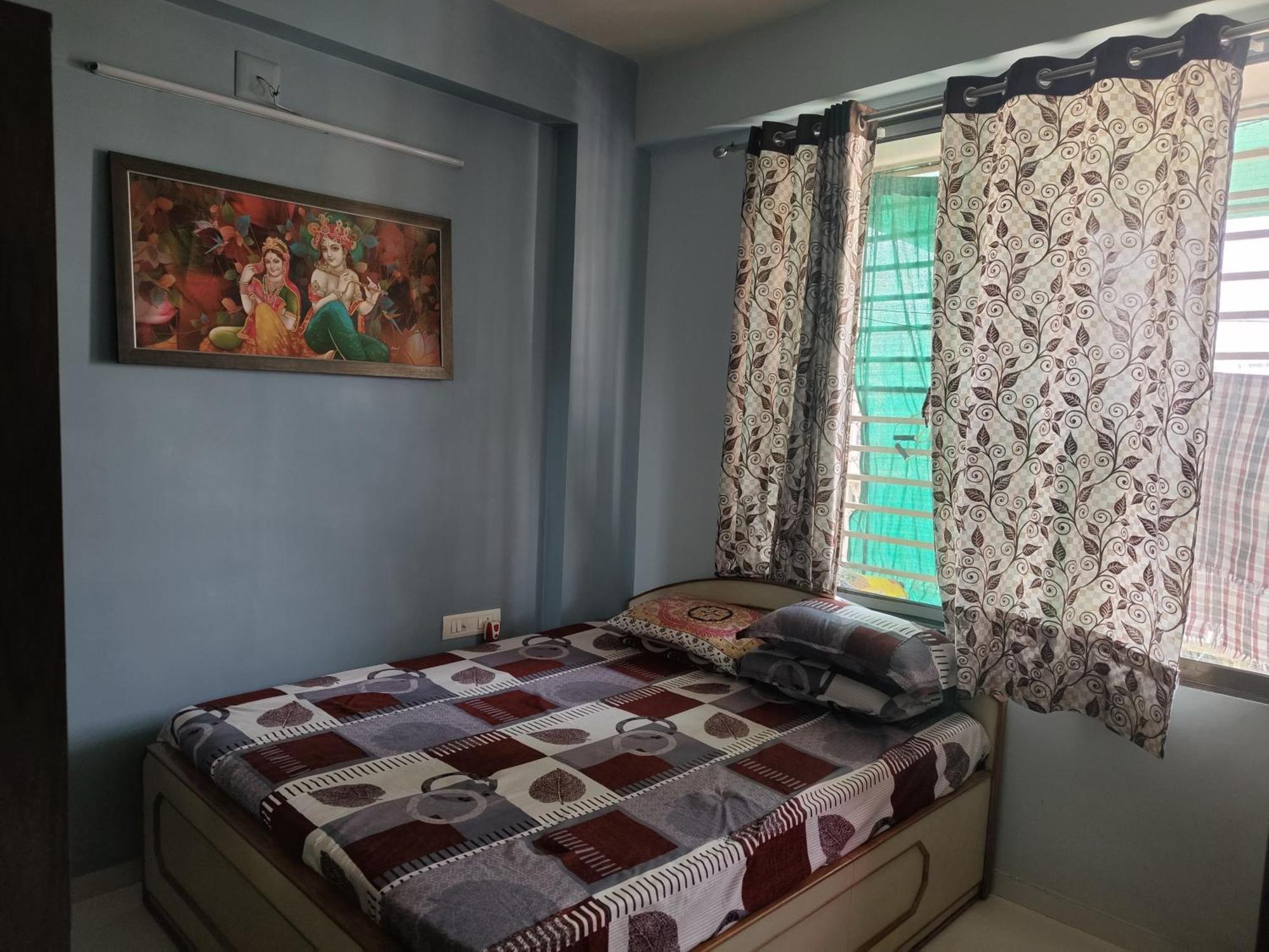 2bhk Flat, Near Stadium, Coldplay Apartment Ahmedabad