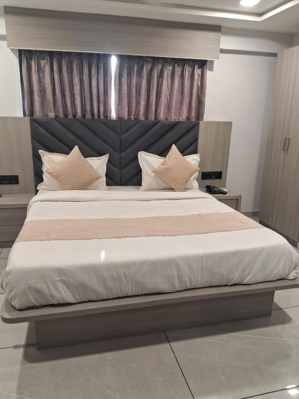 R R Hotel Ahmedabad