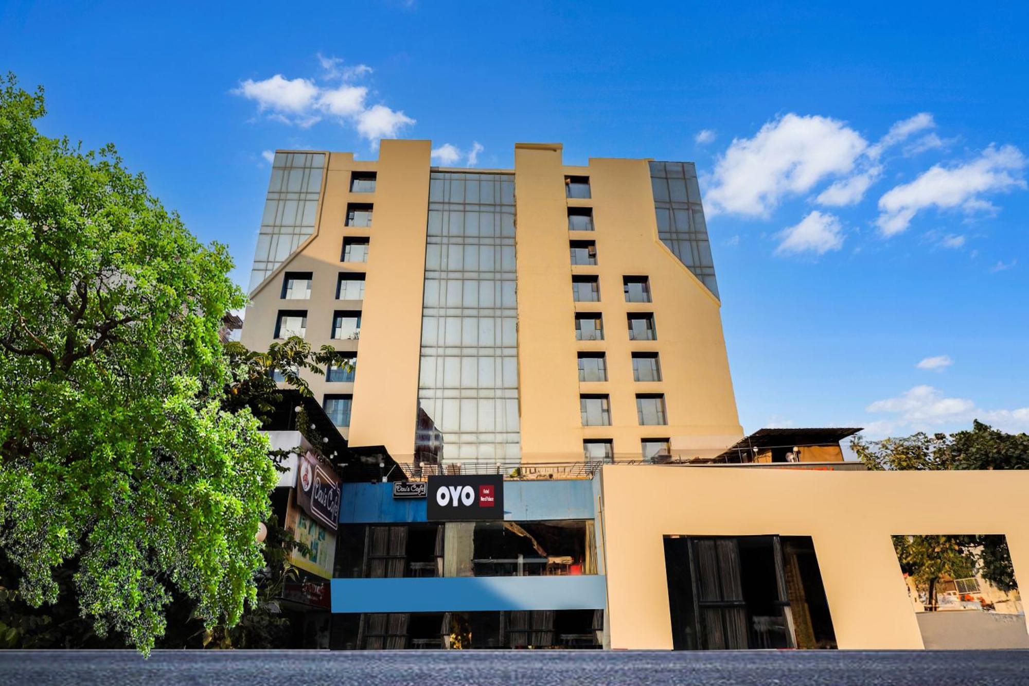 Hotel O Neek Palace Ahmedabad