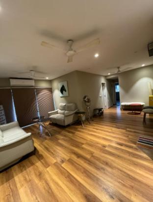 Apartment 3 Bhk Luxurious Homestay Ahmedabad