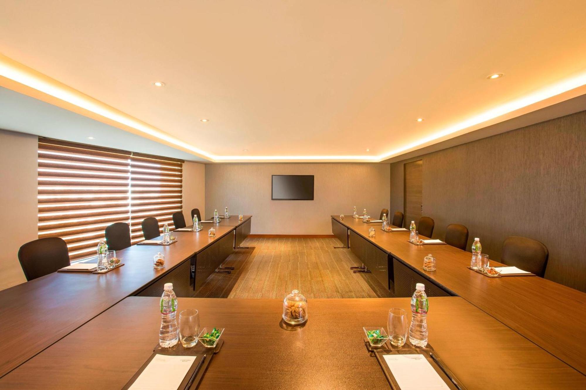 Hotel Courtyard By Marriott 5*