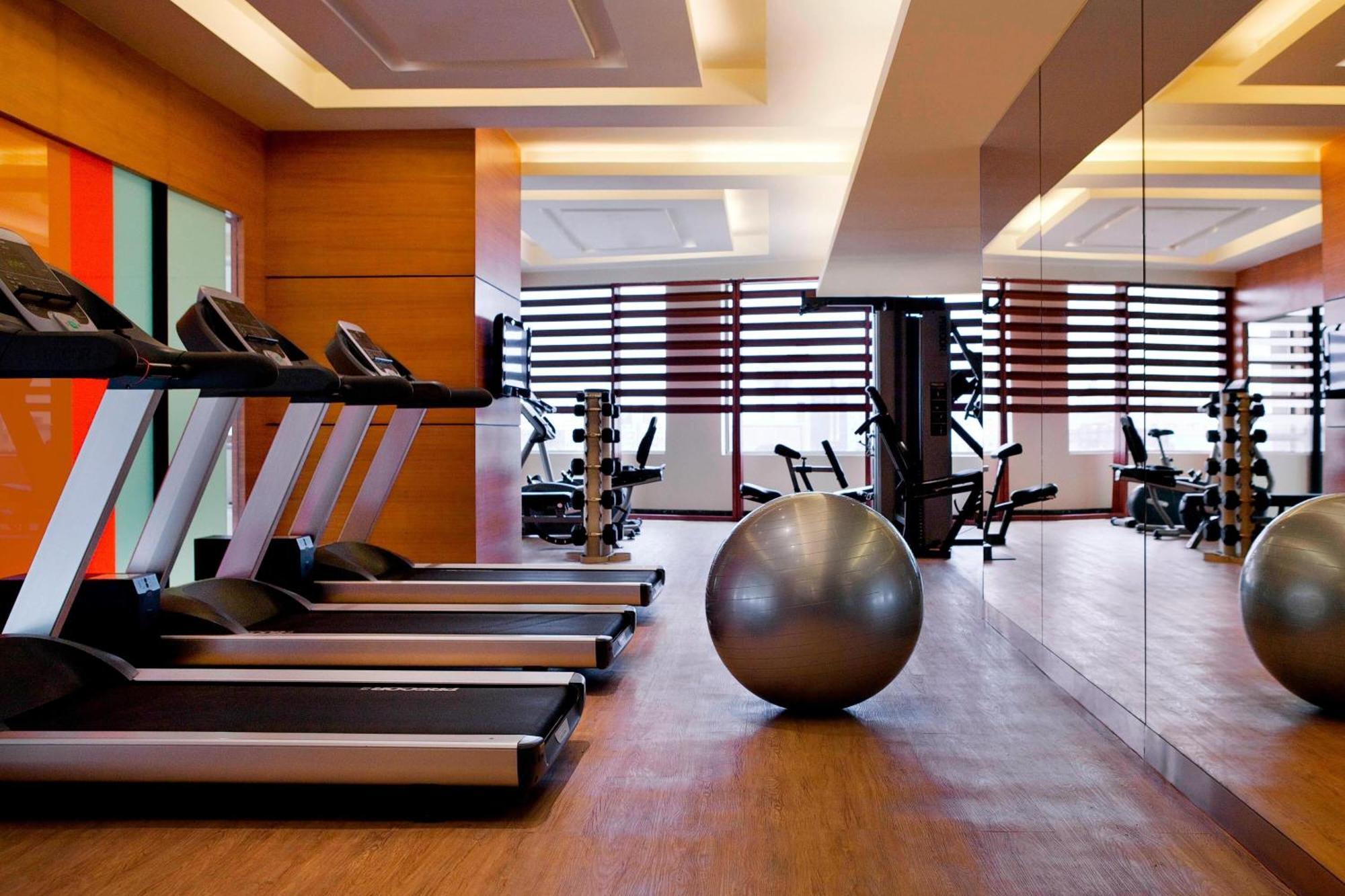 Hotel Courtyard By Marriott Ahmedabad