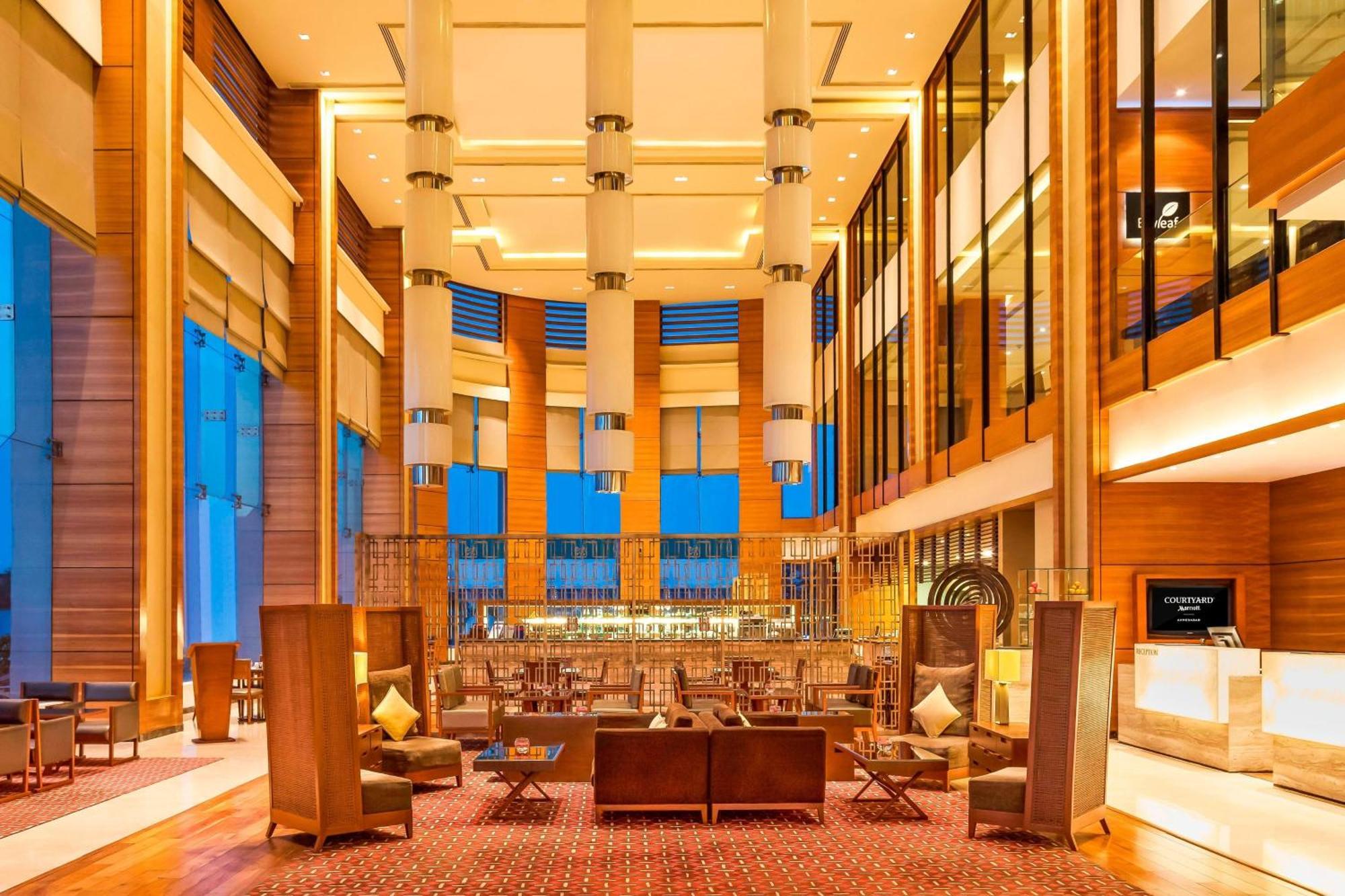 Courtyard By Marriott 5*