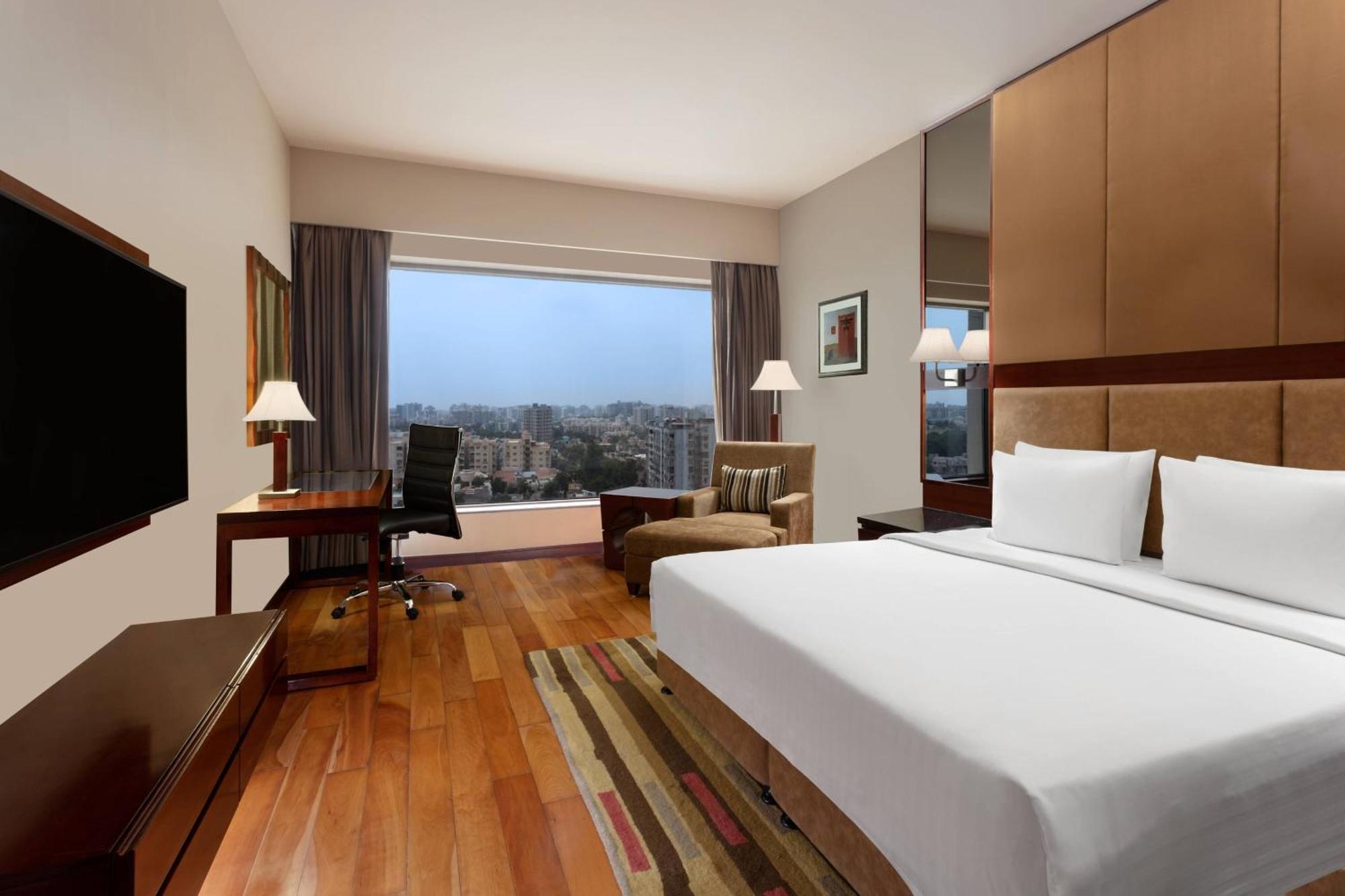Courtyard By Marriott