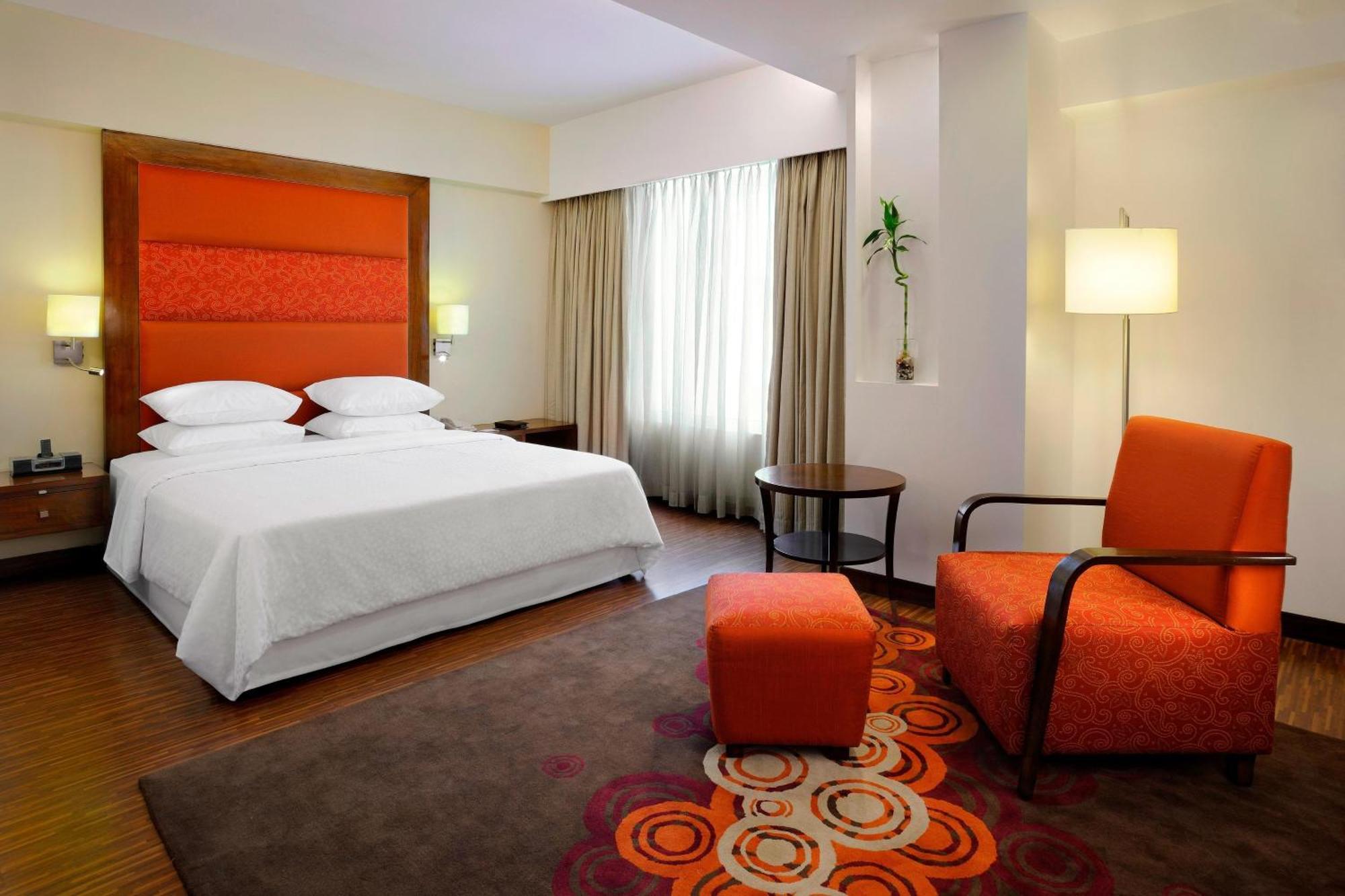Four Points By Sheraton Hotel Ahmedabad