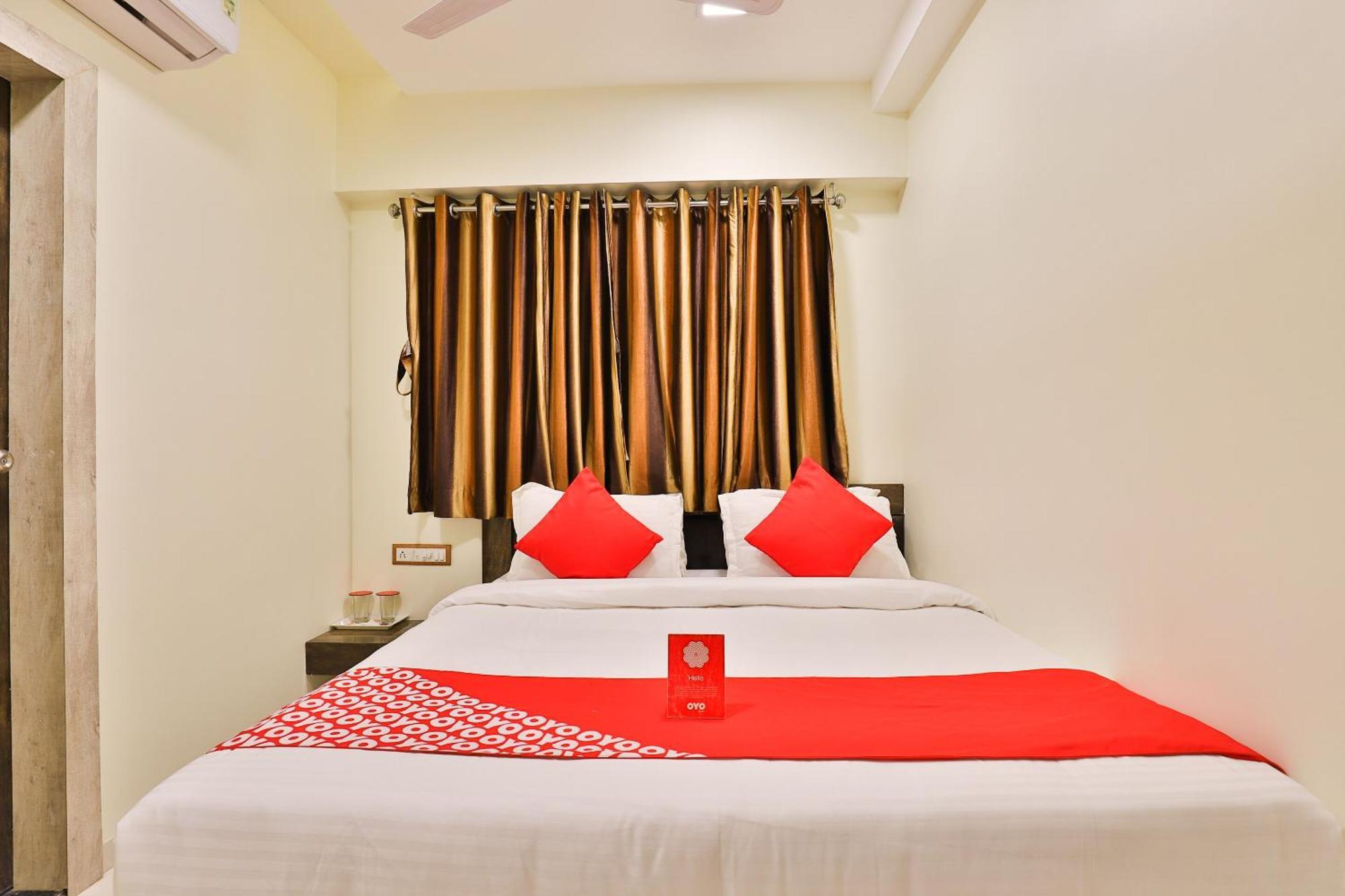 O Red Apple Hotel Ahmedabad