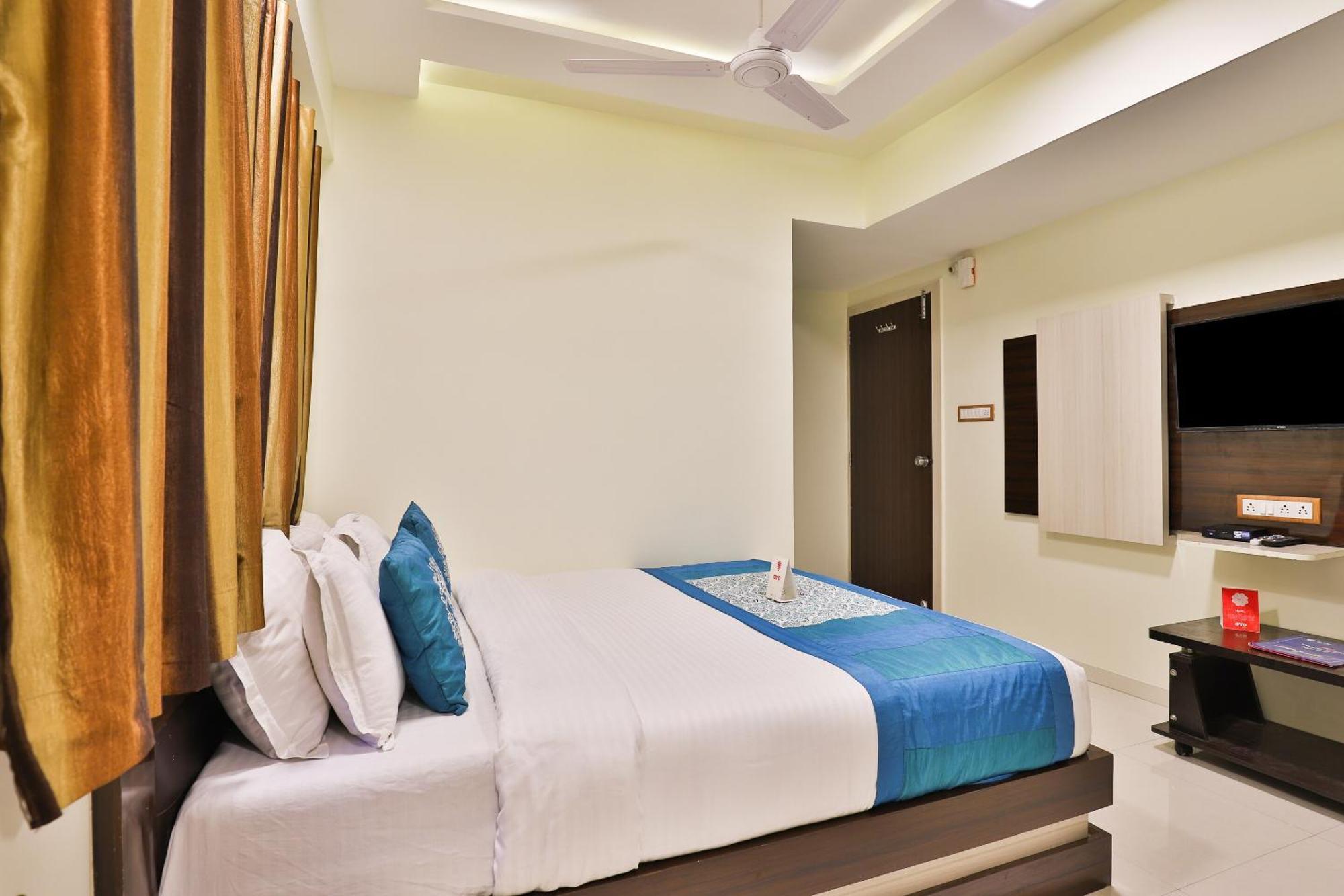 O Red Apple Hotel 3*
