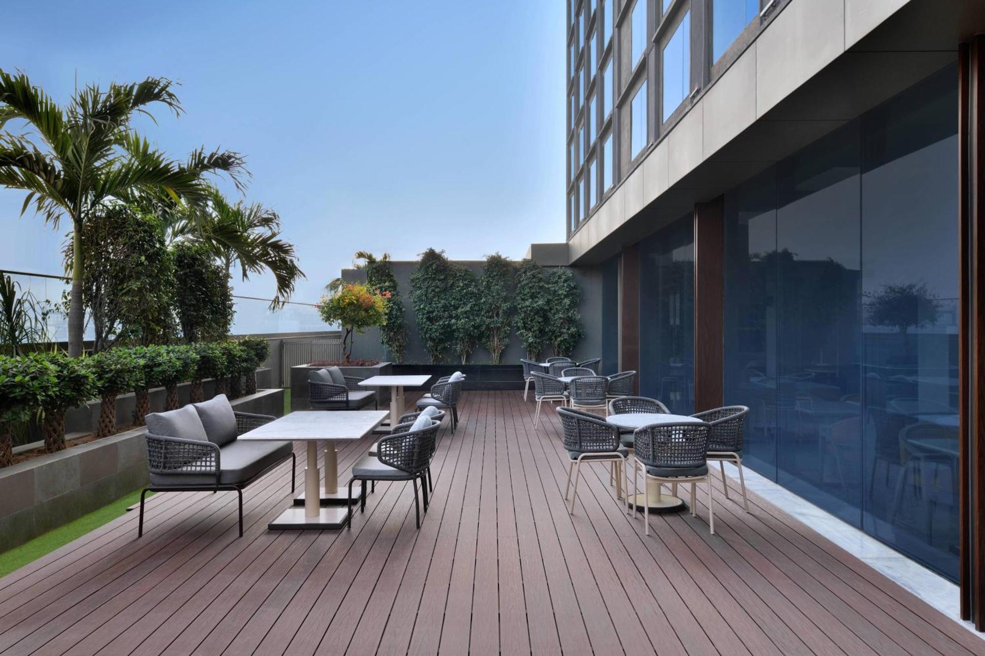 Courtyard By Marriott Sindhu Bhavan Road Hotel