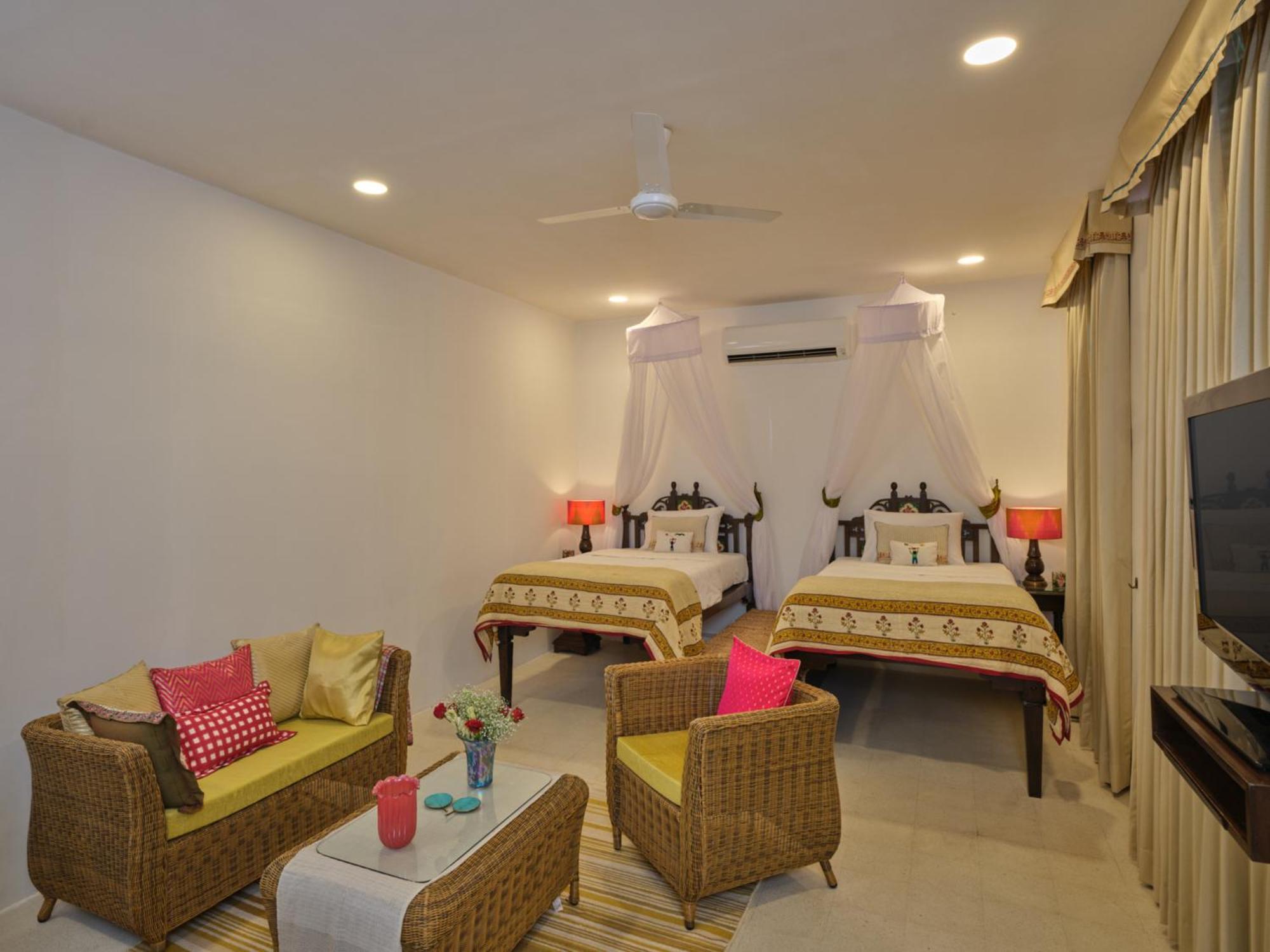 Hotel Justa Diwans Ahmedabad