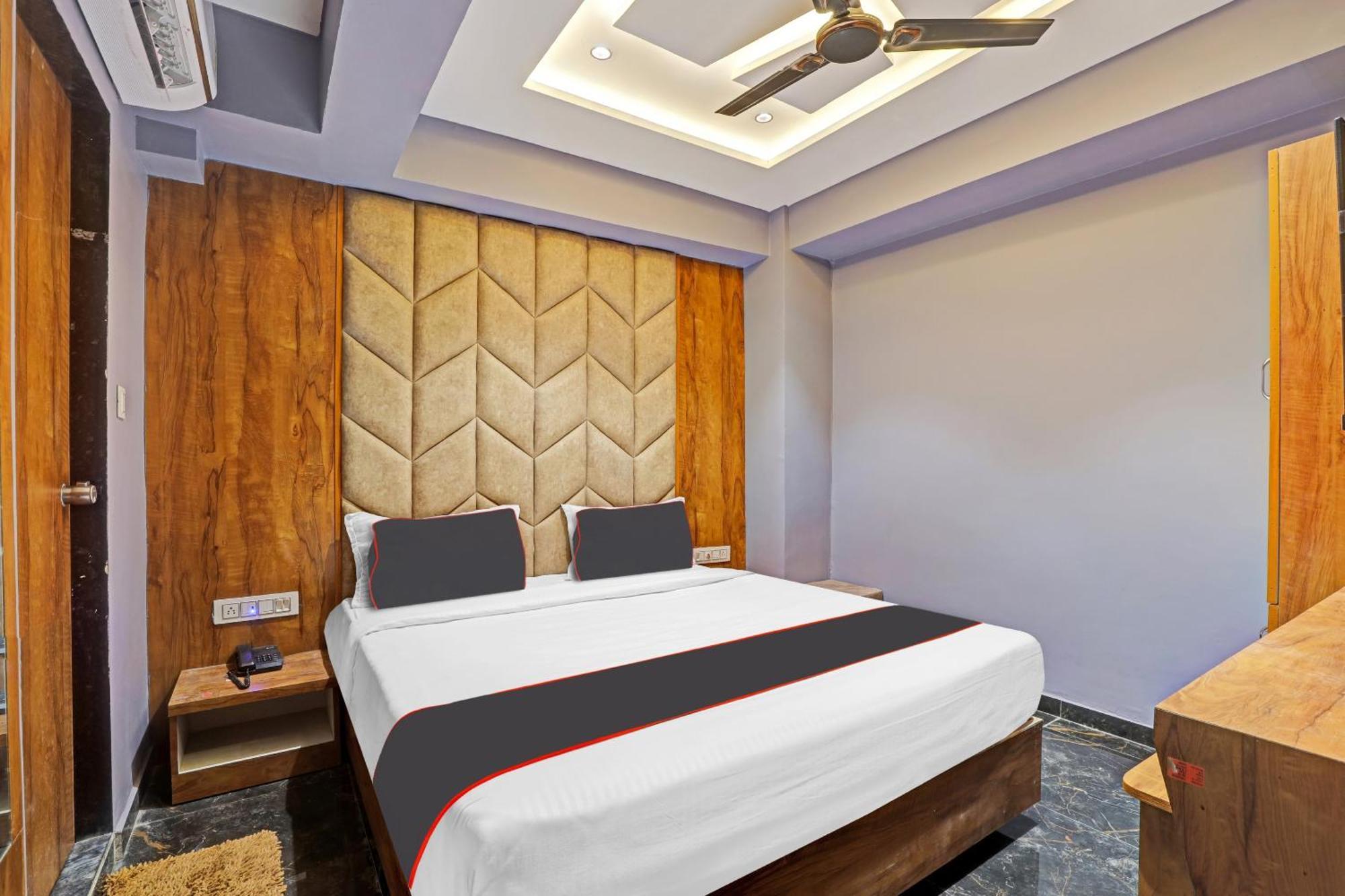 Collection O Park View Hotel Ahmedabad