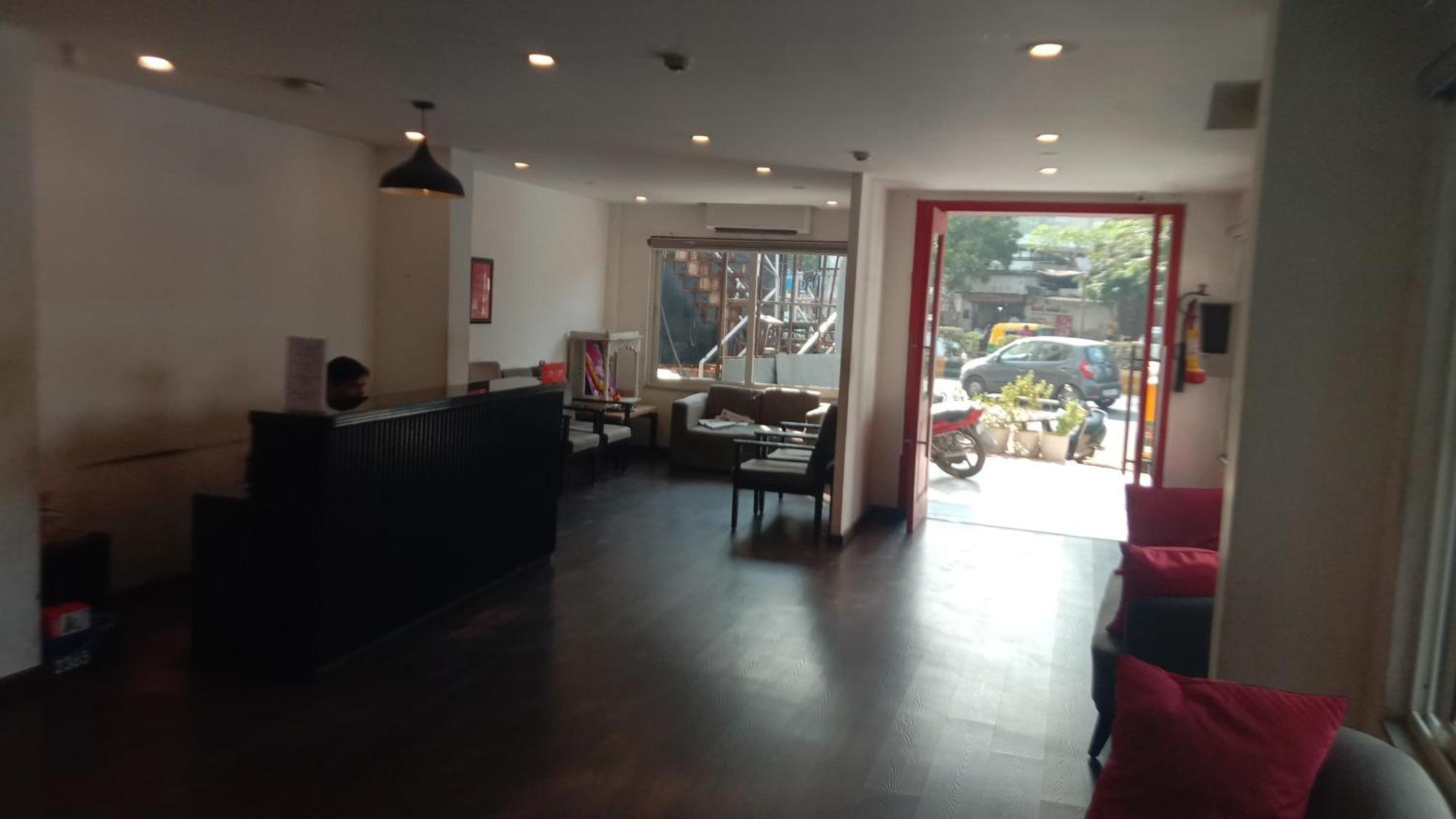 Hotel Neelkanth 3*