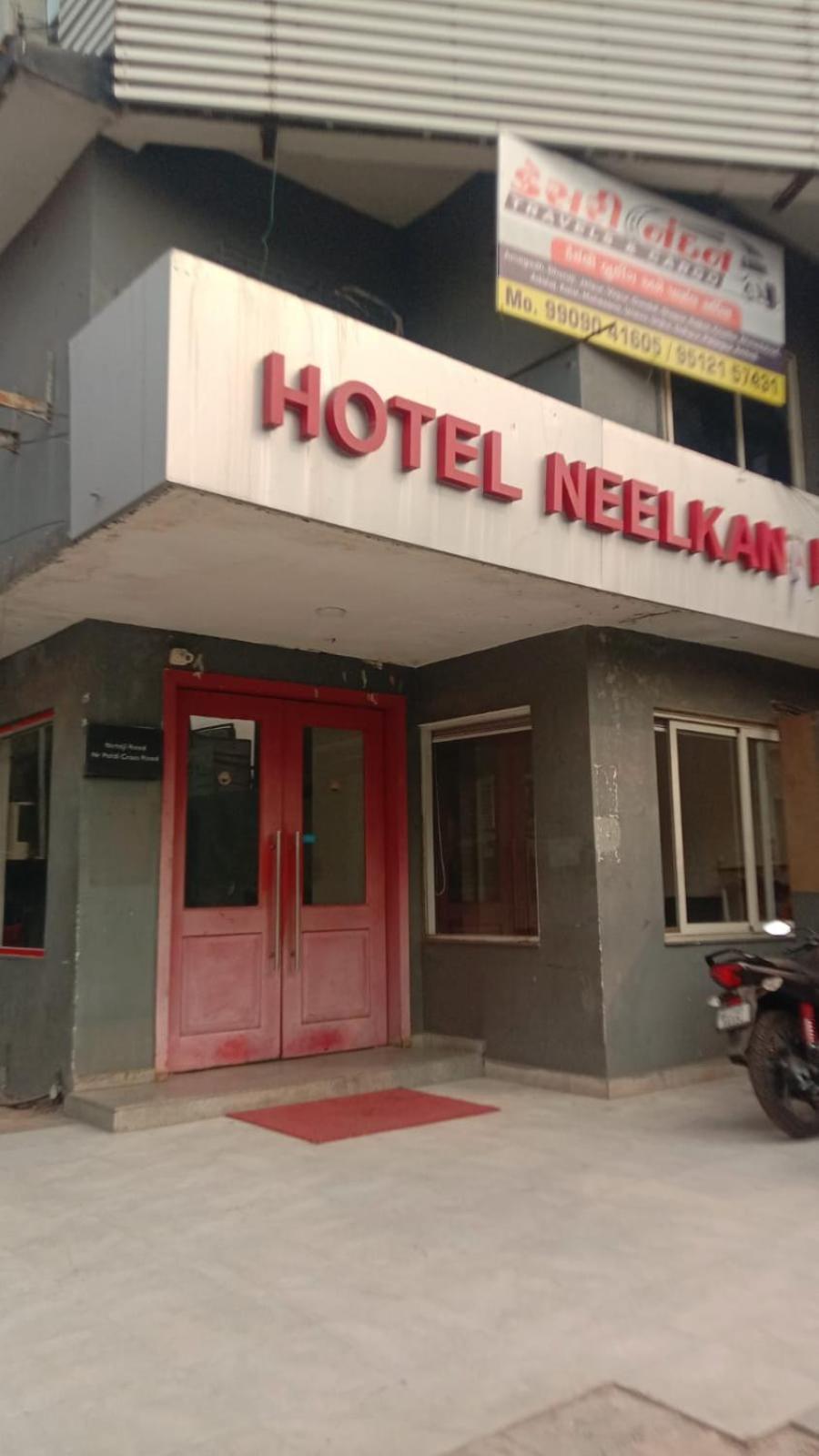 Hotel Neelkanth 3*