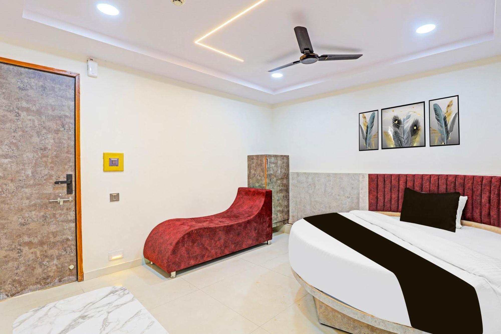Hotel O Malva Ahmedabad