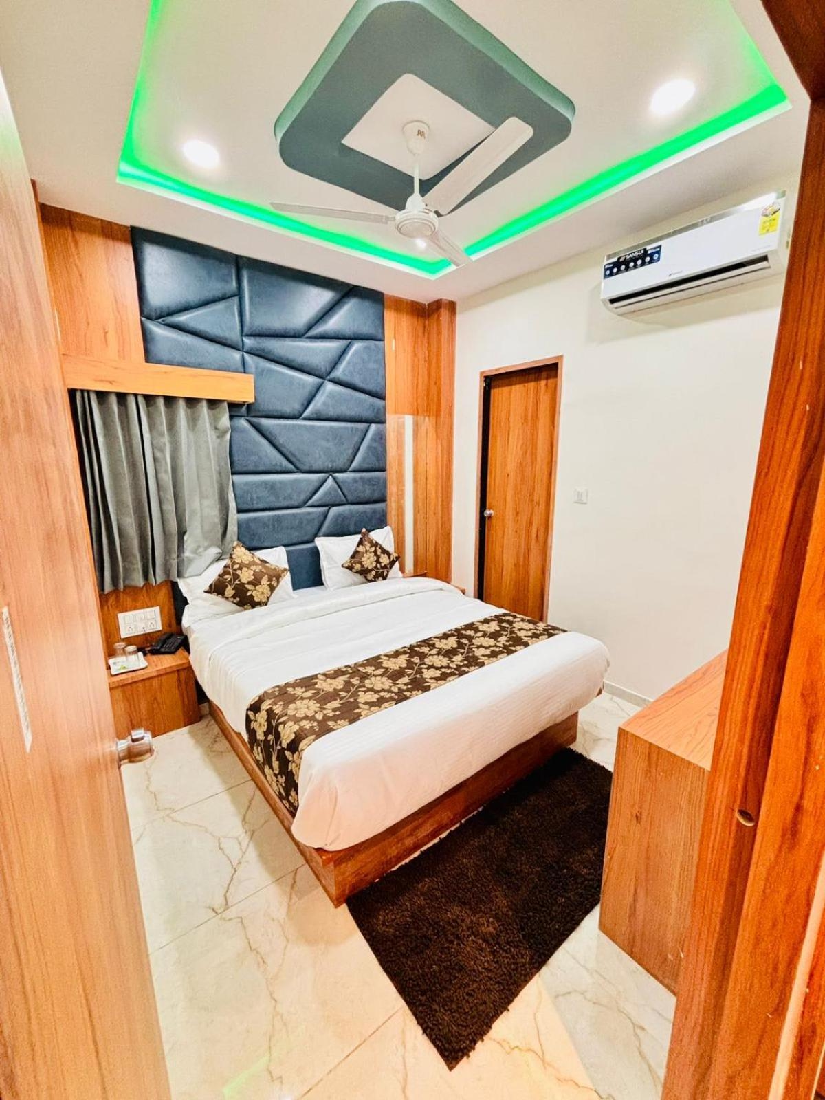 Palm Residency Hotel Ahmedabad