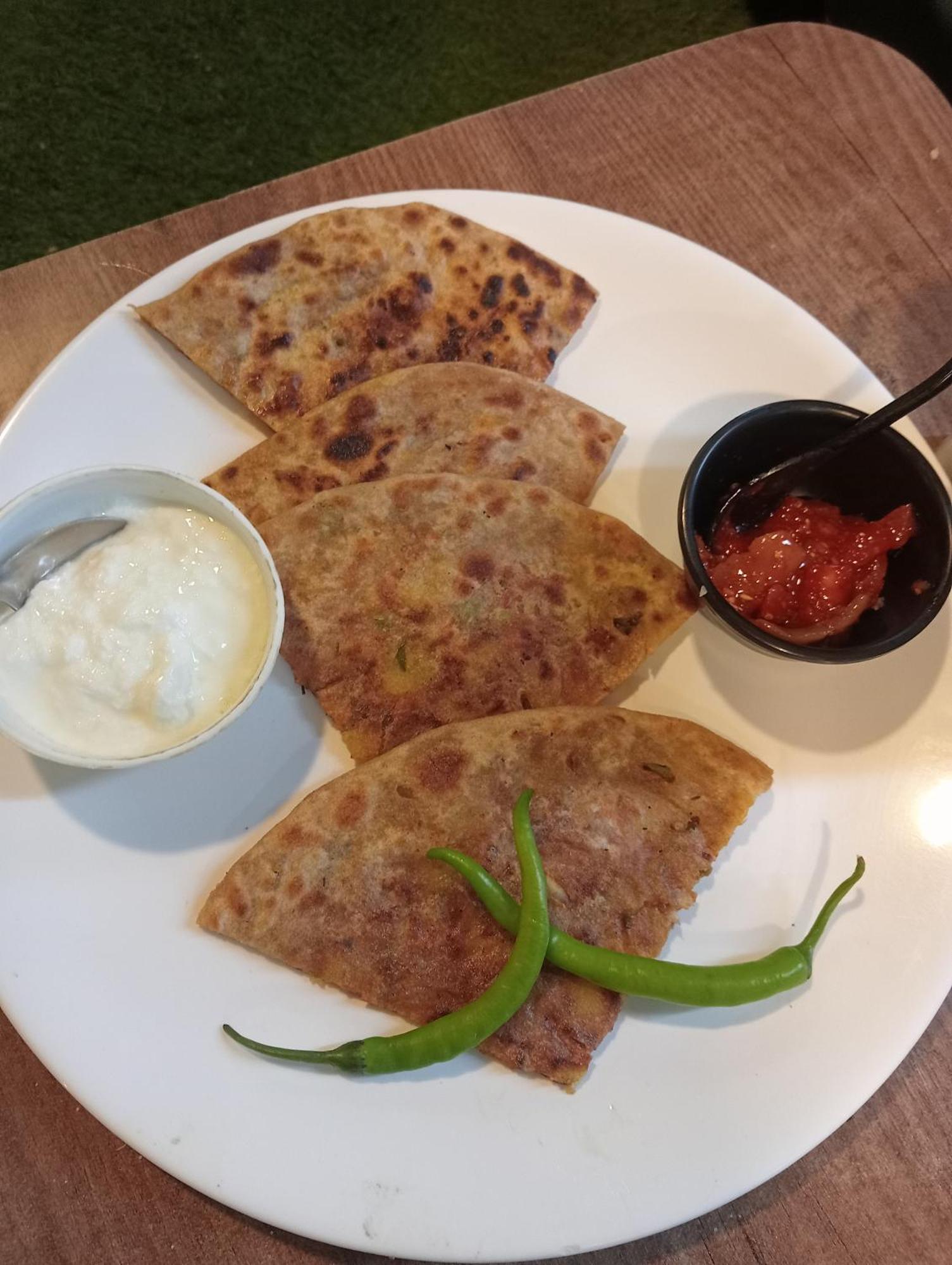 Avadh Palace, Subhash Bridge, 3*