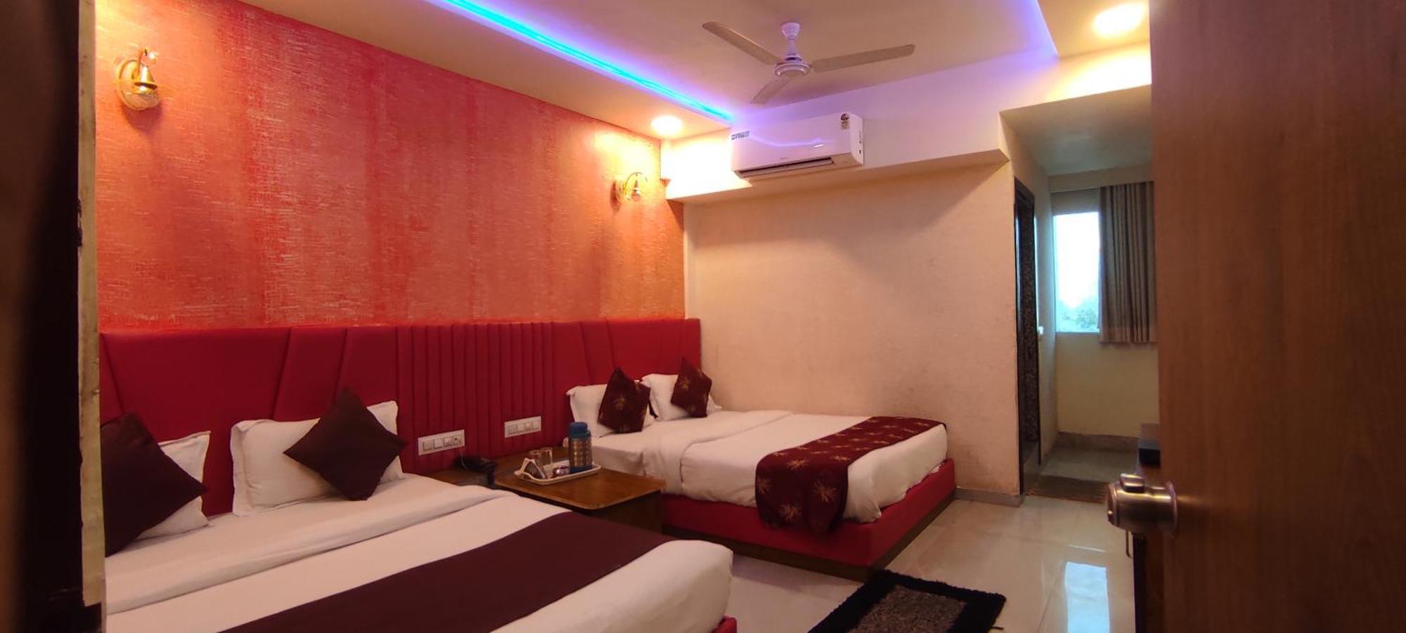 Hotel Hotel Avadh Palace, Subhash Bridge, Rto Circle, Ahmedabad
