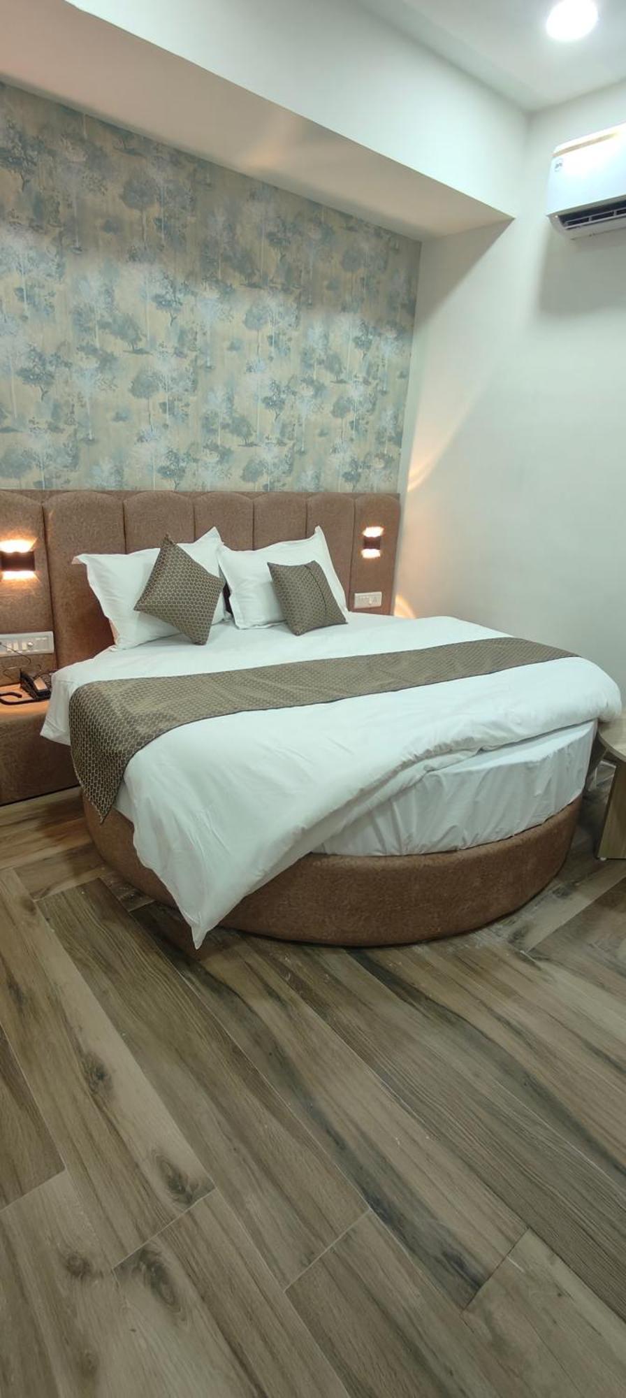 M1 * Ahmedabad