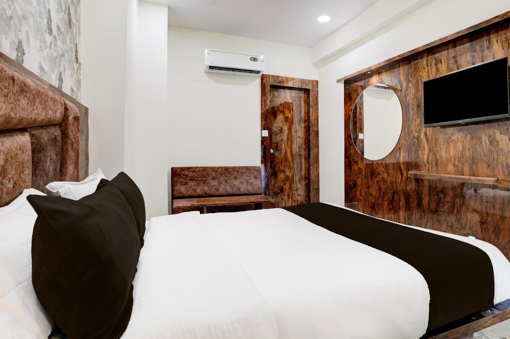 Hotel O Shubham Ahmedabad