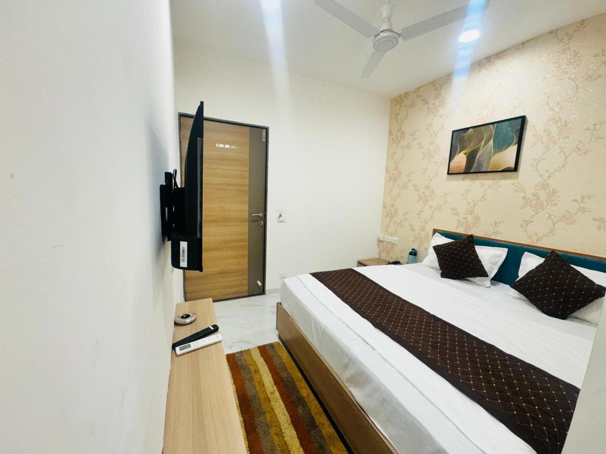 Legend Hotel Ahmedabad